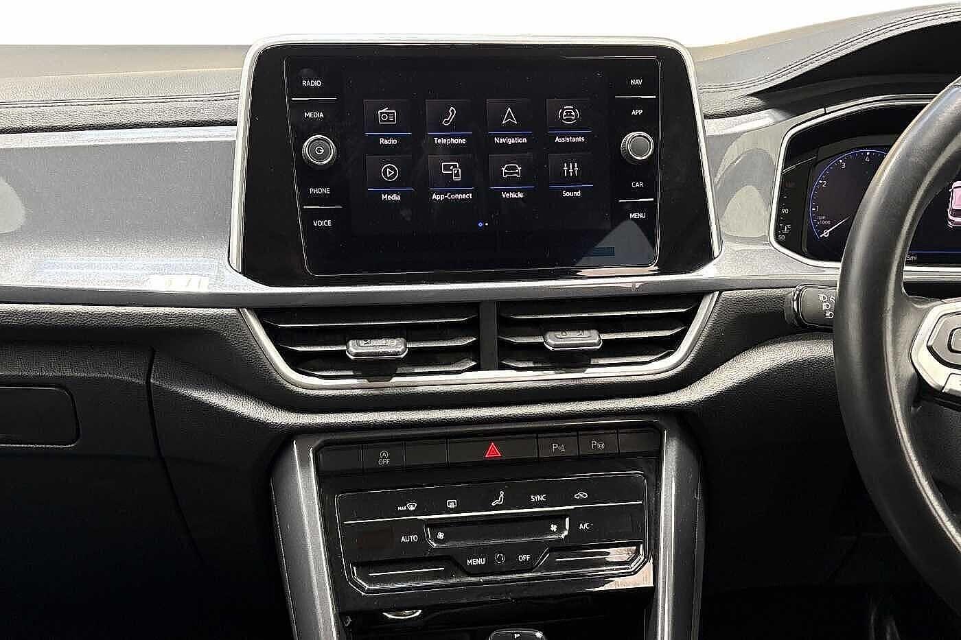 Used Volkswagen T-Roc 2024 for sale - 76665196: Photo 12