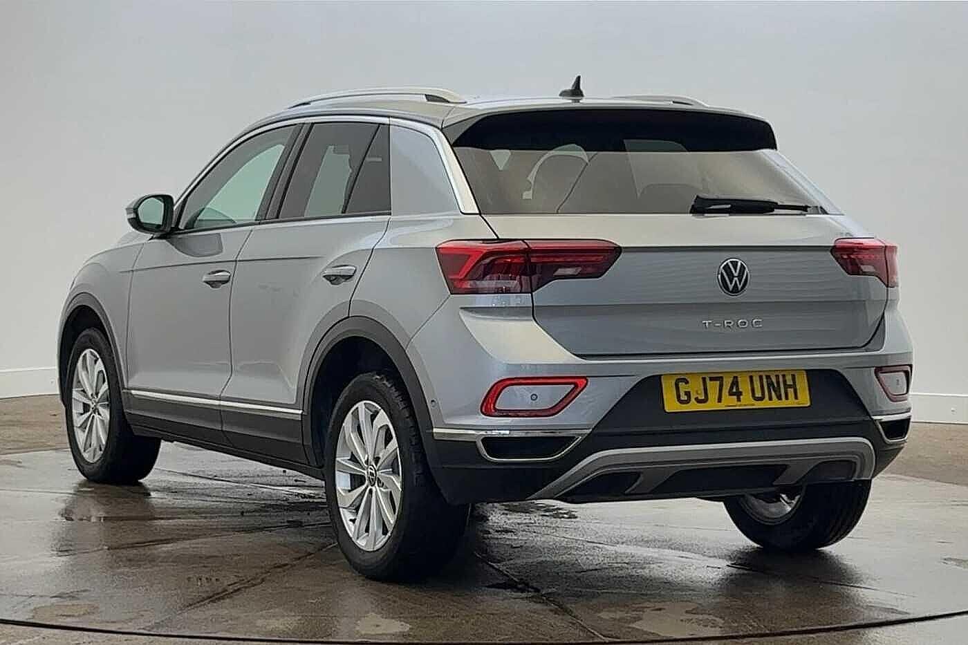 Used Volkswagen T-Roc 2024 for sale - 76665196: Photo 3