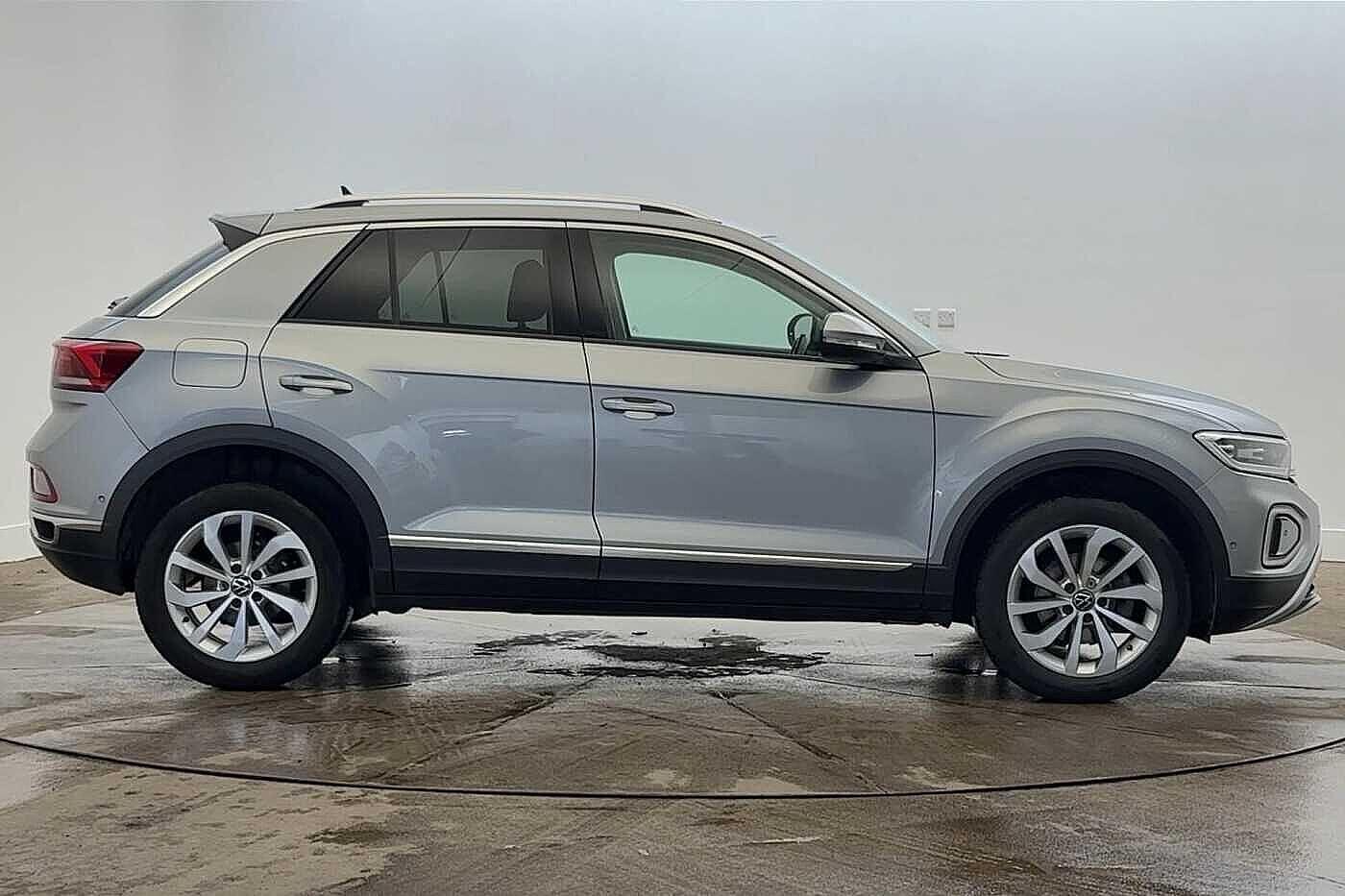 Used Volkswagen T-Roc 2024 for sale - 76665196: Photo 4