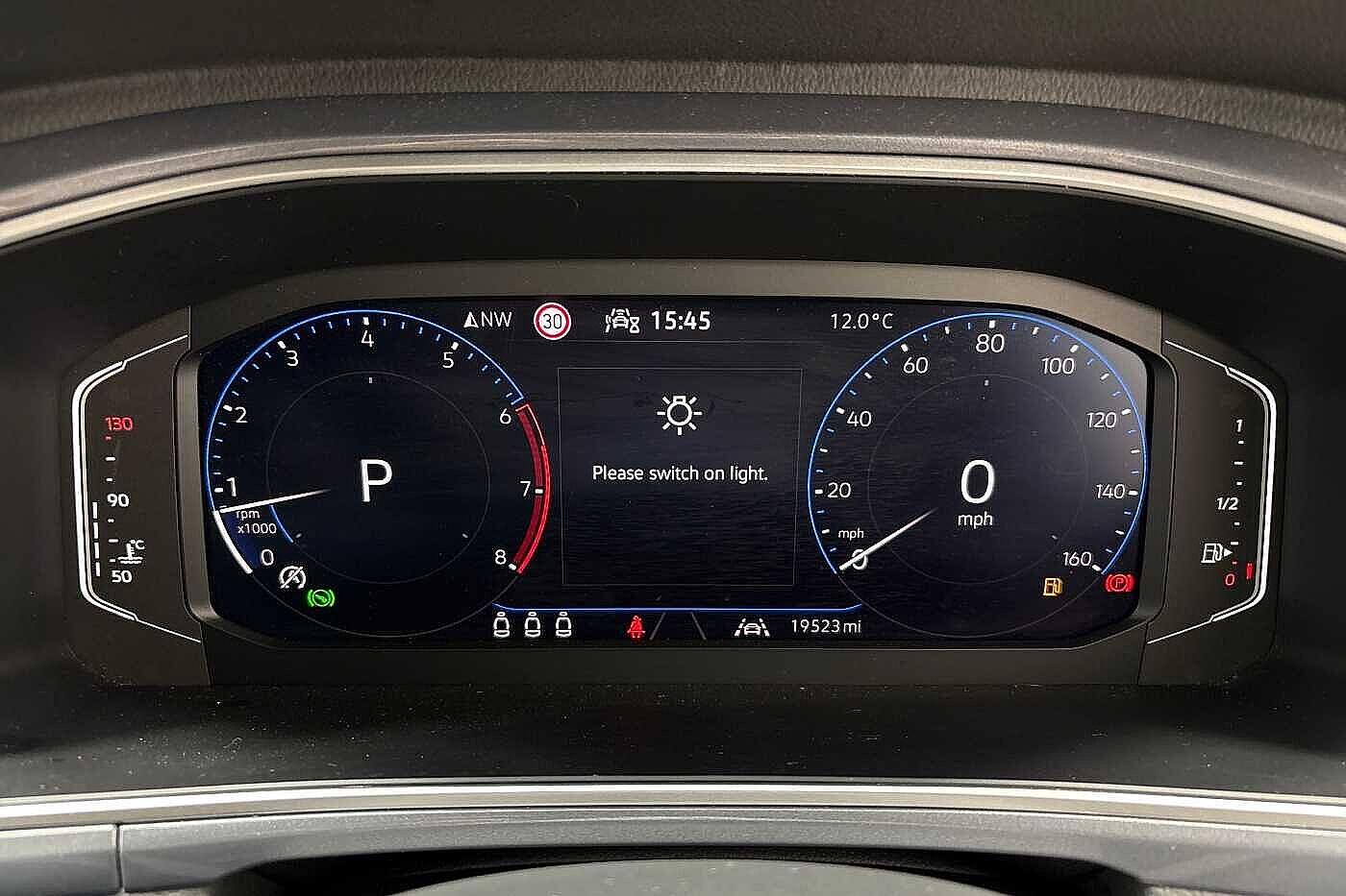 Used Volkswagen T-Roc 2024 for sale - 76665177: Photo 11