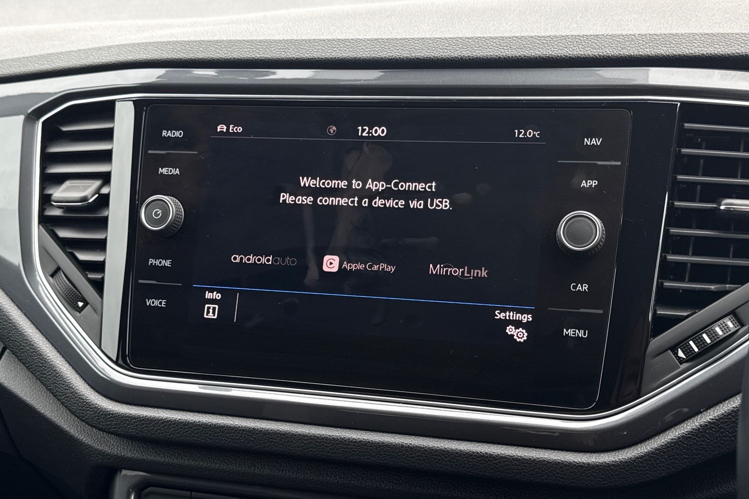 Used Volkswagen T-Roc 2020 for sale - 76546196: Photo 40