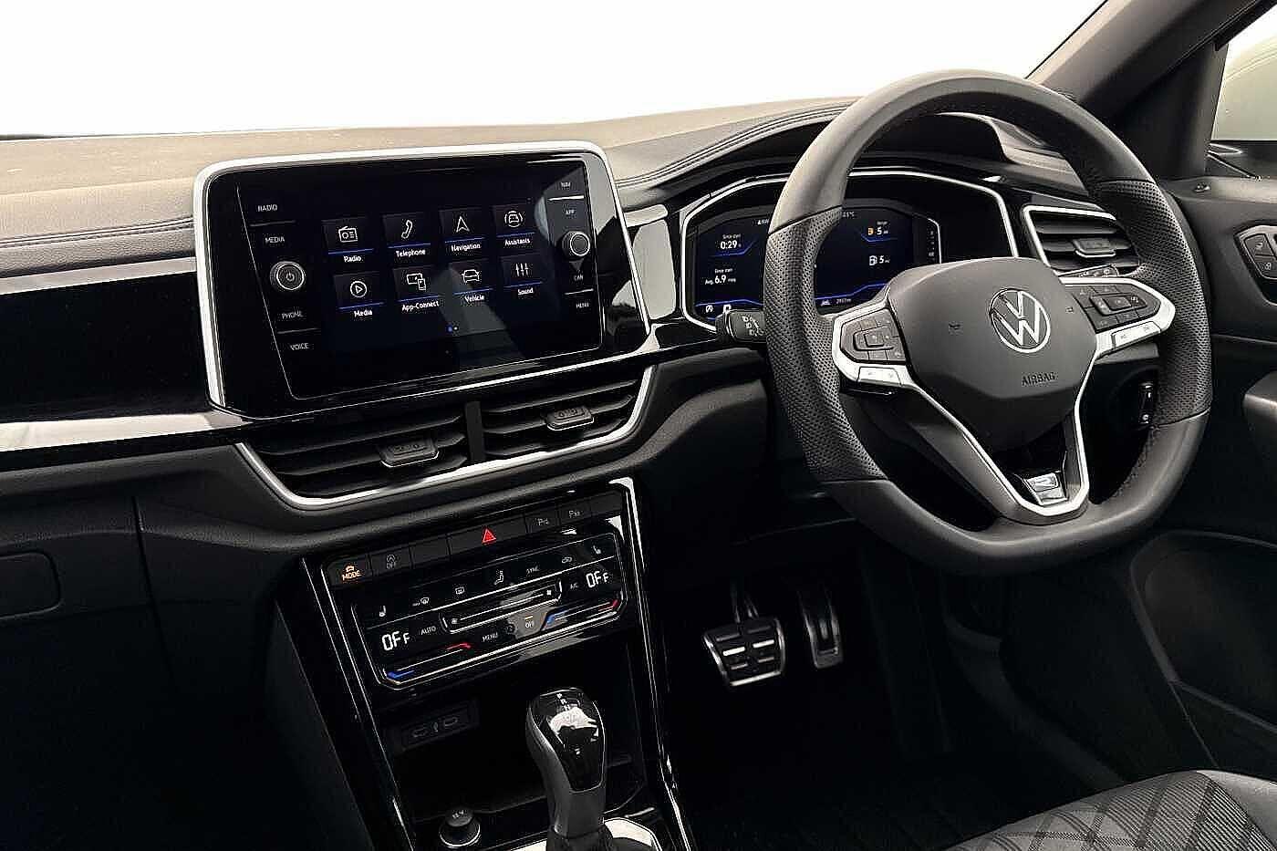 Used Volkswagen T-Roc 2025 for sale - 76395373: Photo 2