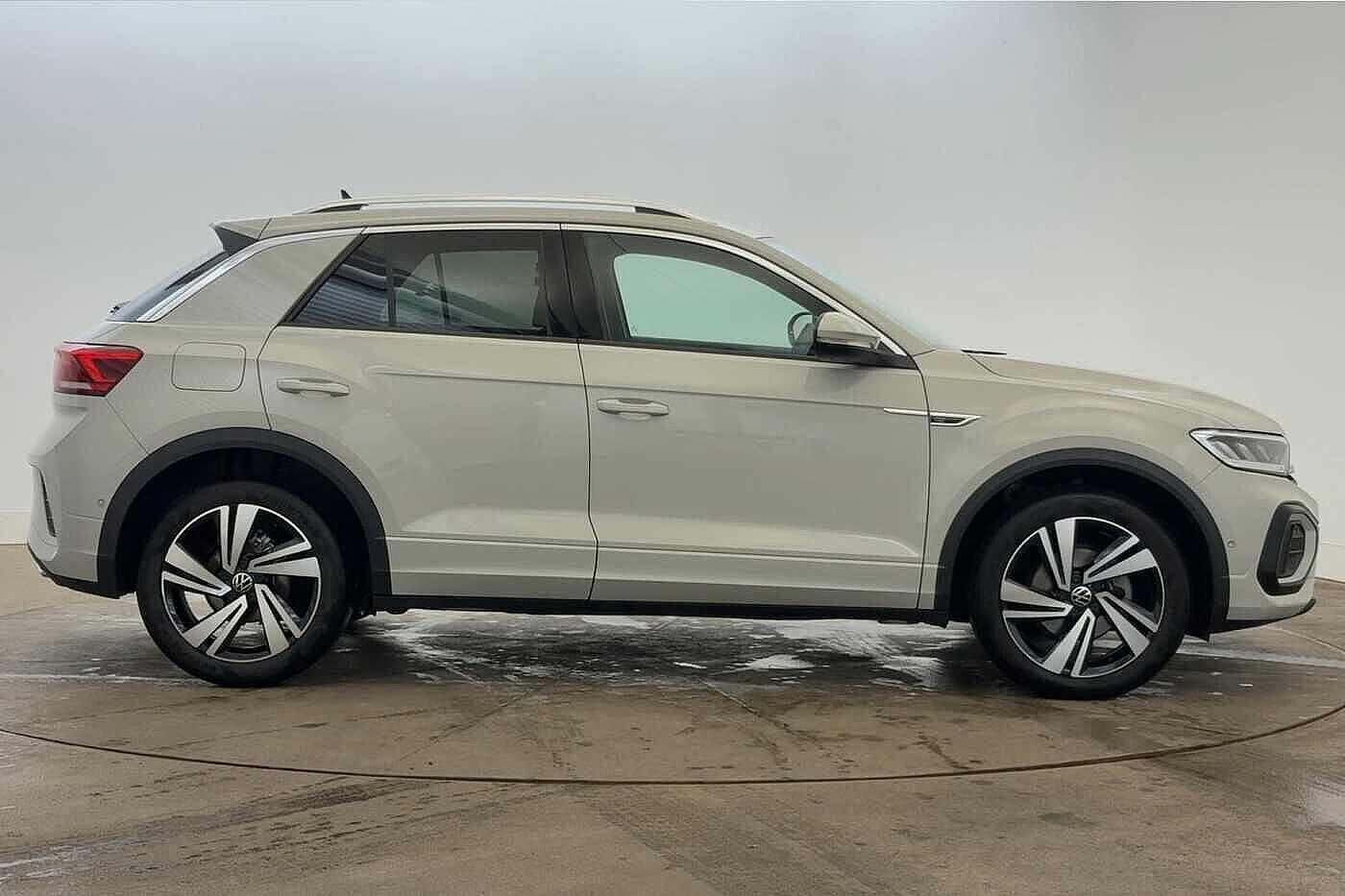 Used Volkswagen T-Roc 2025 for sale - 76395373: Photo 4