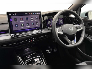 Used Volkswagen Golf 2025 for sale - 75970621: Photo