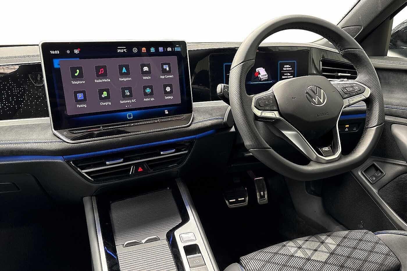 Used Volkswagen Passat 2025 for sale - 76896066: Photo 2