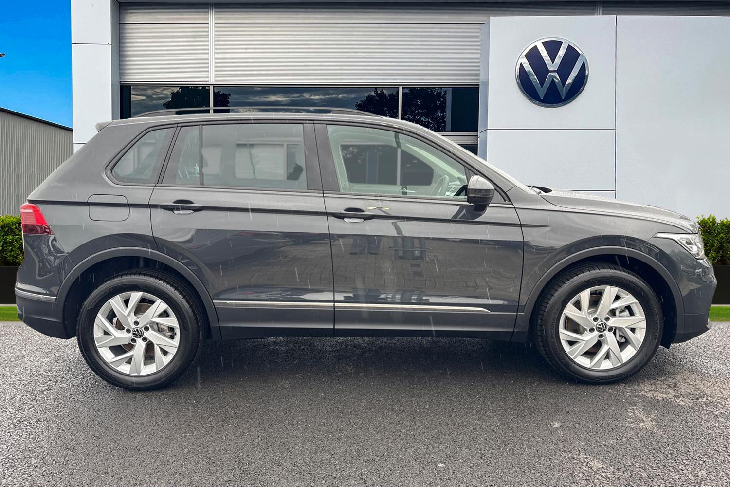 Used Volkswagen Tiguan 2025 for sale - 78070047: Photo 3