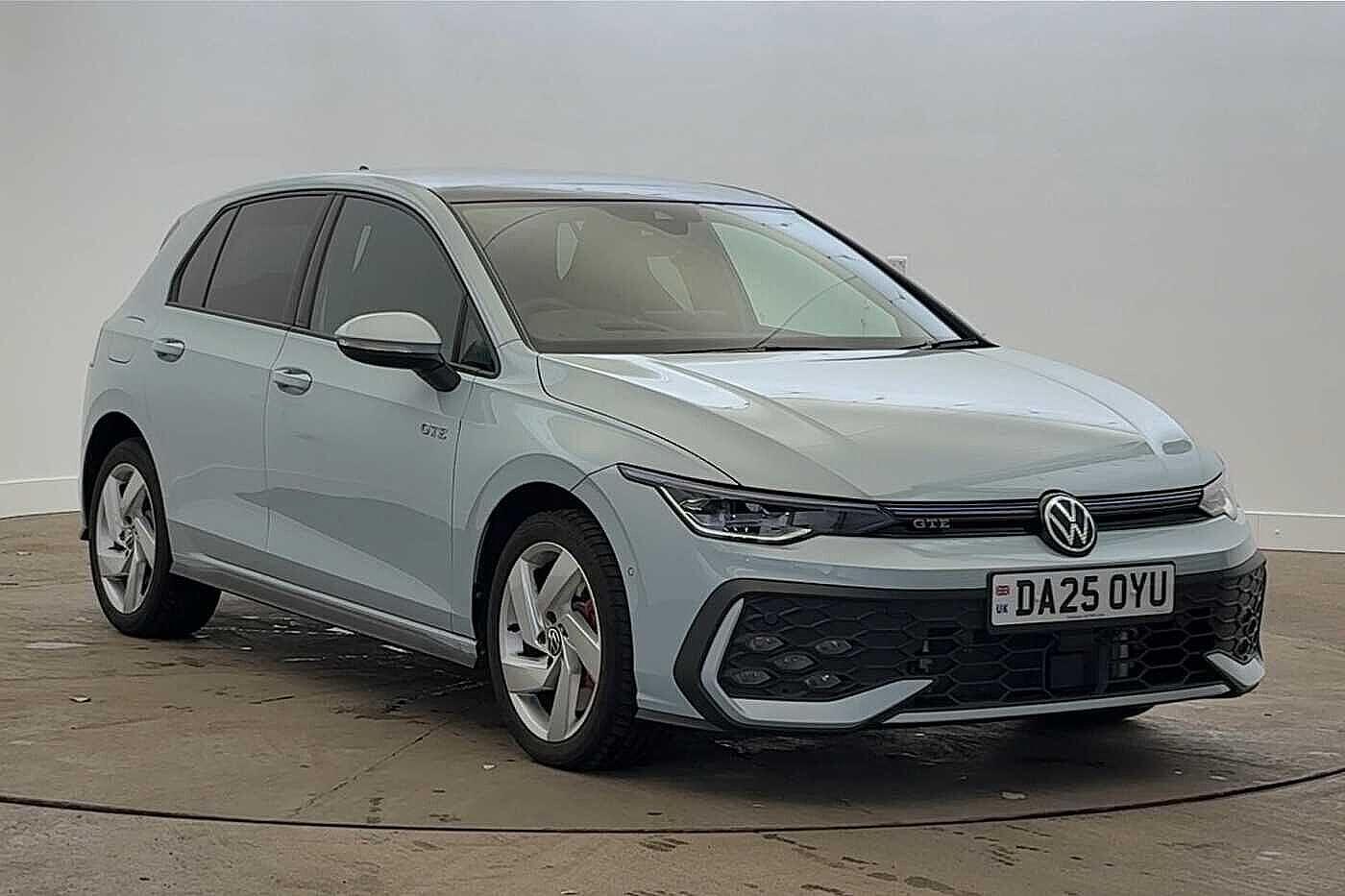 Used Volkswagen Golf 2025 for sale - 76617155: Photo 1