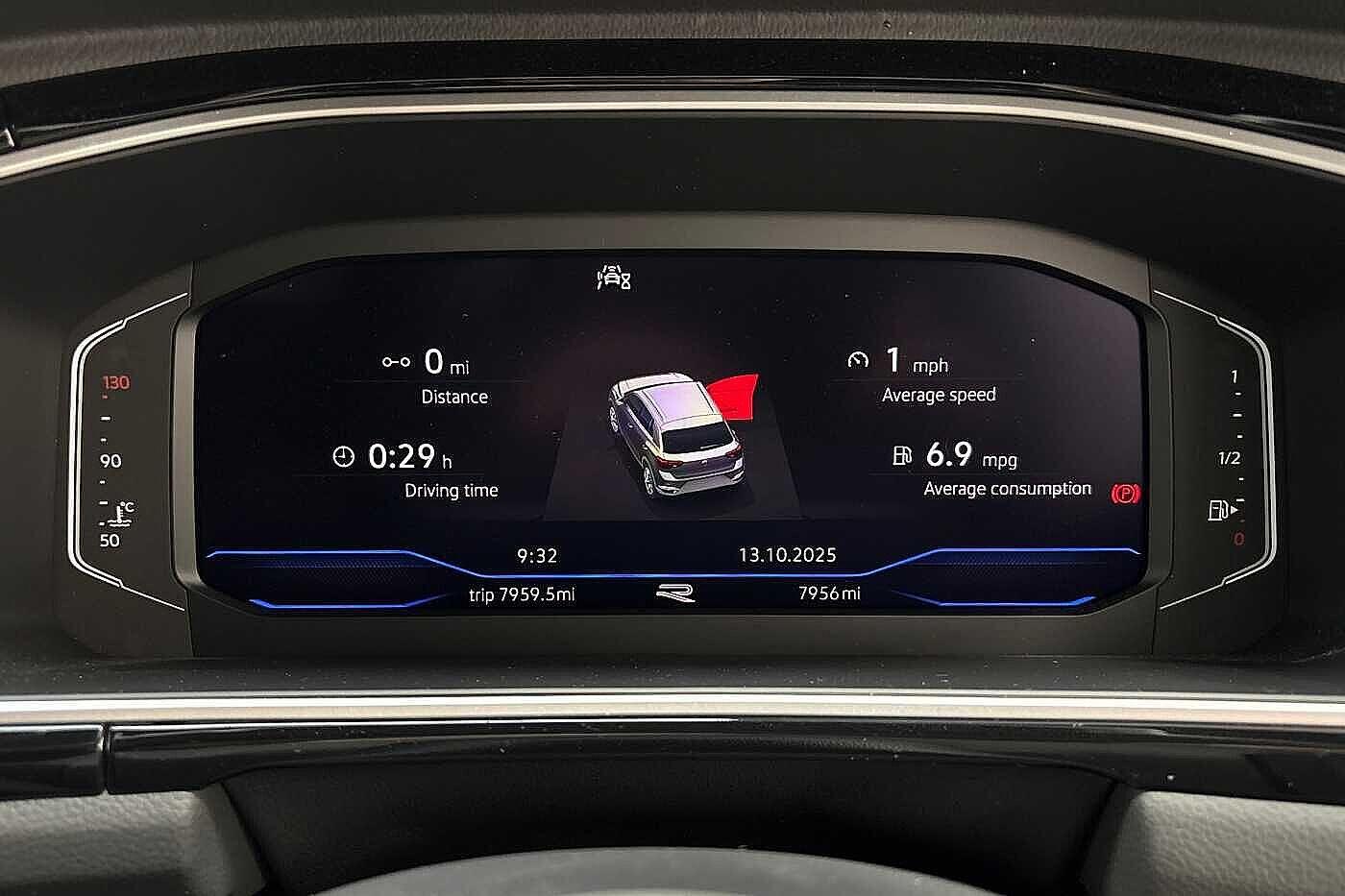 Used Volkswagen T-Roc 2025 for sale - 77666214: Photo 11