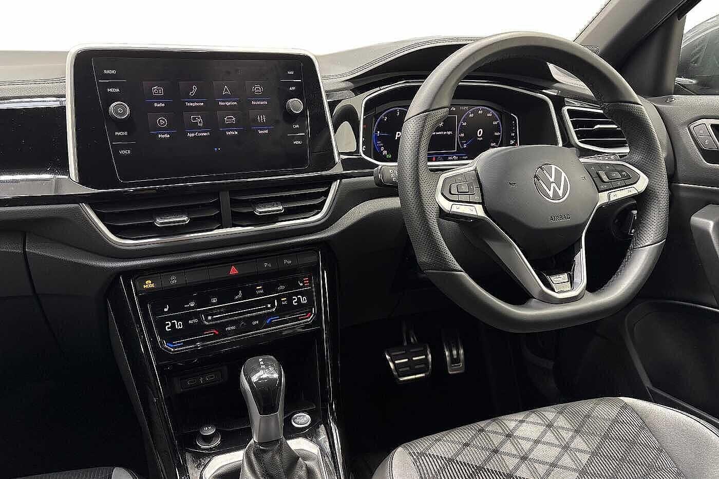 Used Volkswagen T-Roc 2025 for sale - 77666214: Photo 2