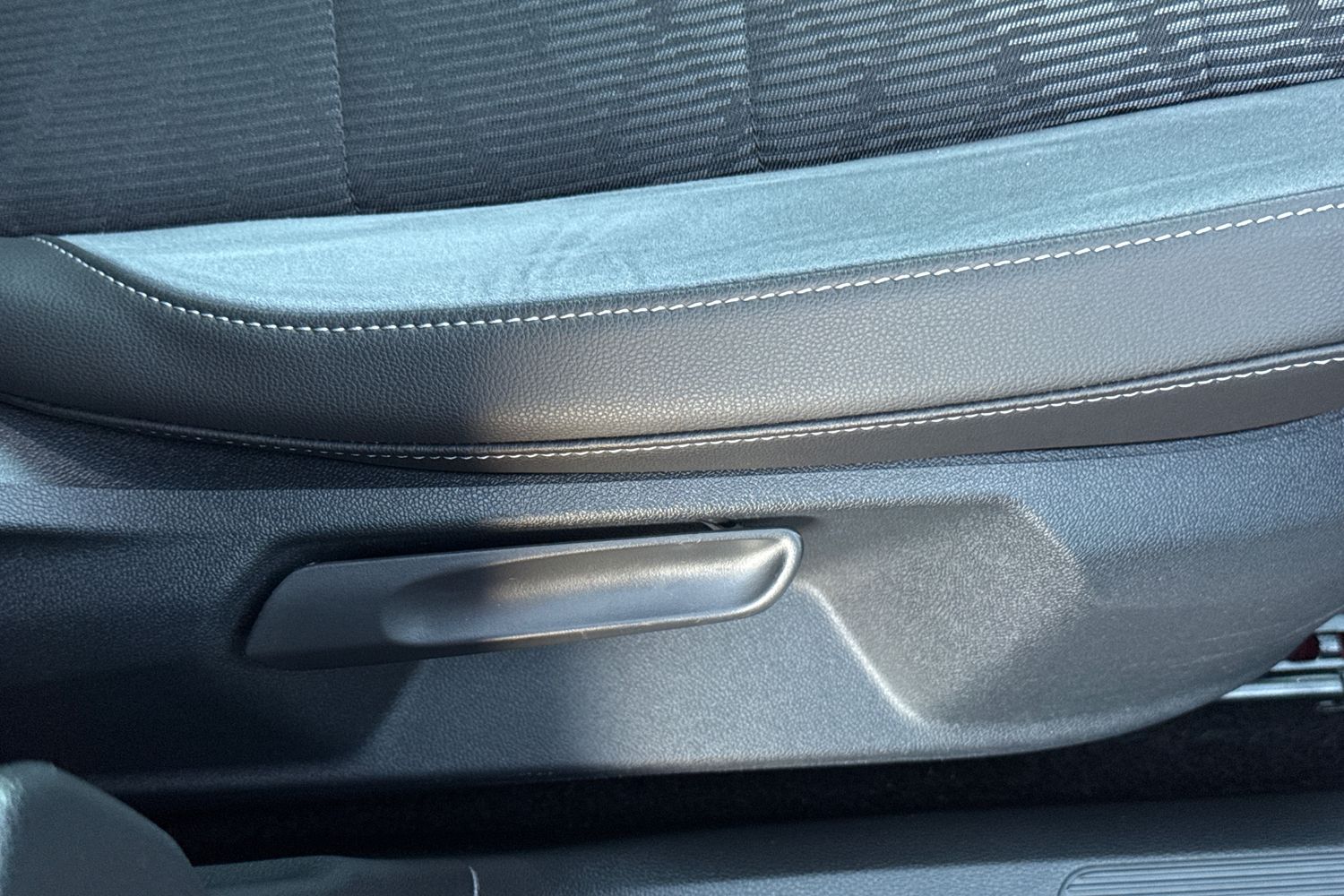 Used Volkswagen T-Roc 2025 for sale - 76929165: Photo 33