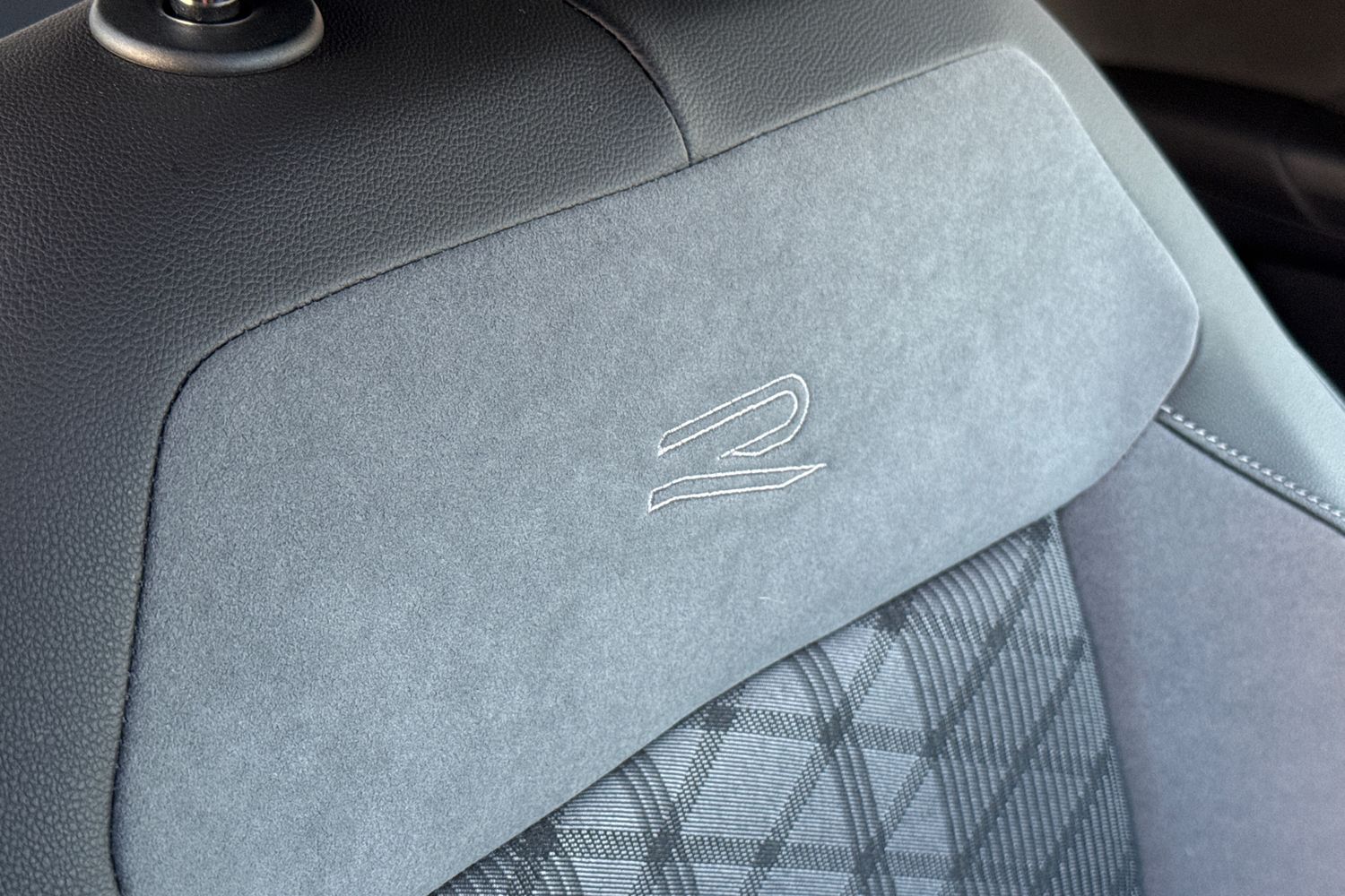 Used Volkswagen T-Roc 2025 for sale - 76929165: Photo 34