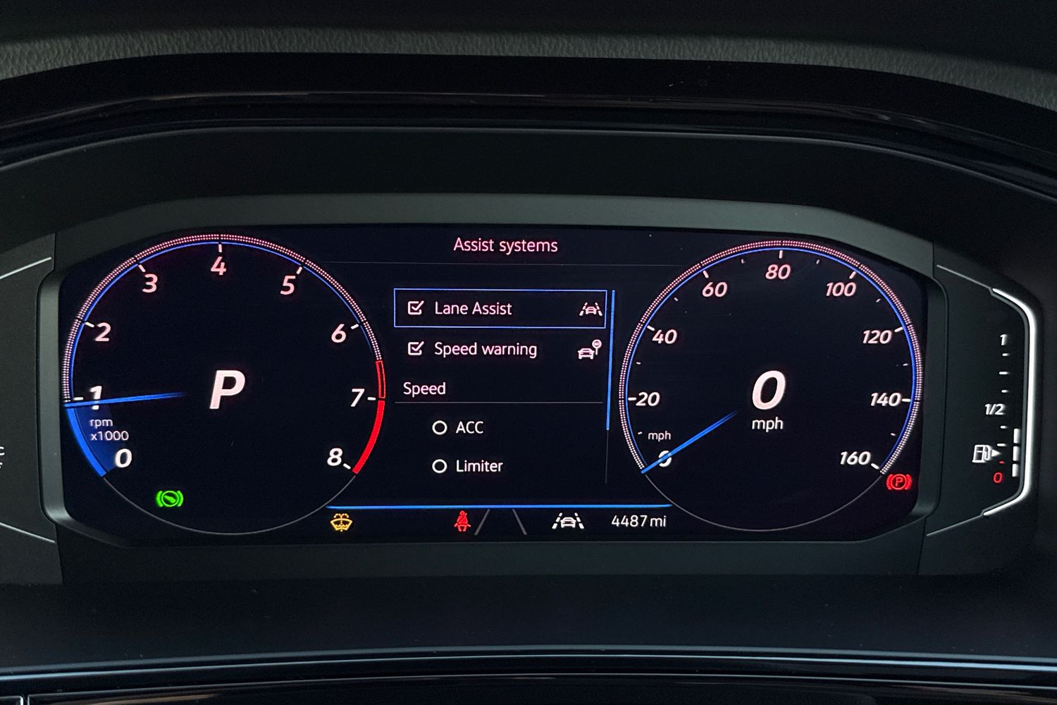 Used Volkswagen T-Roc 2025 for sale - 76929165: Photo 35