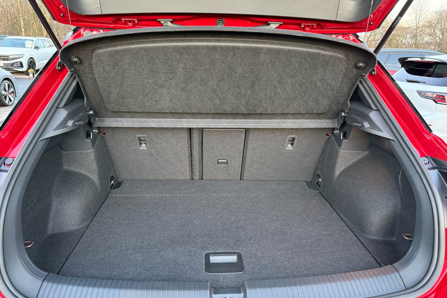 Used Volkswagen T-Roc 2025 for sale - 76929165: Photo 6