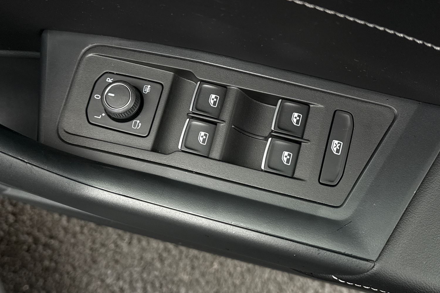 Used Volkswagen T-Roc 2023 for sale - 76979099: Photo 21