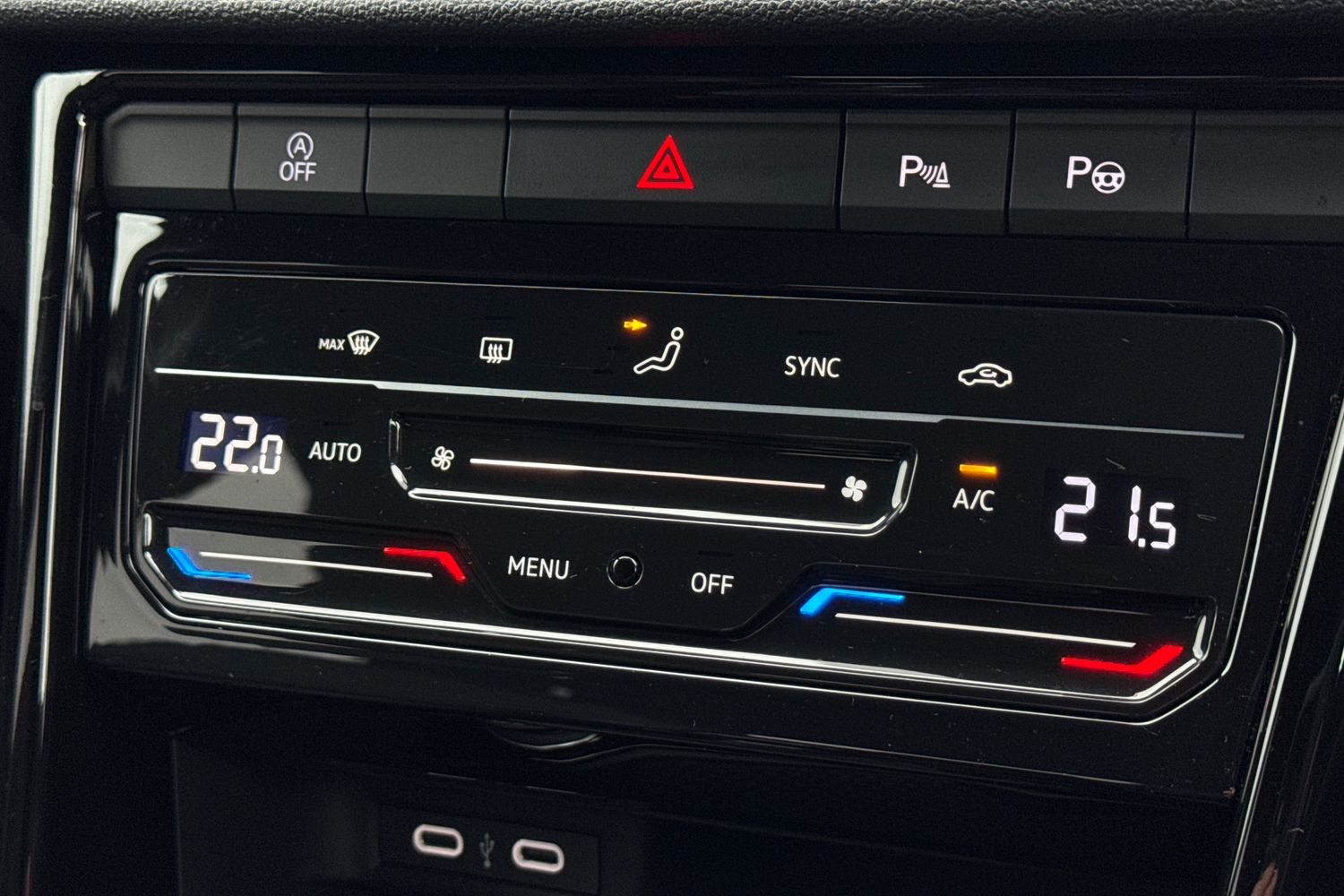 Used Volkswagen T-Roc 2023 for sale - 76979099: Photo 22