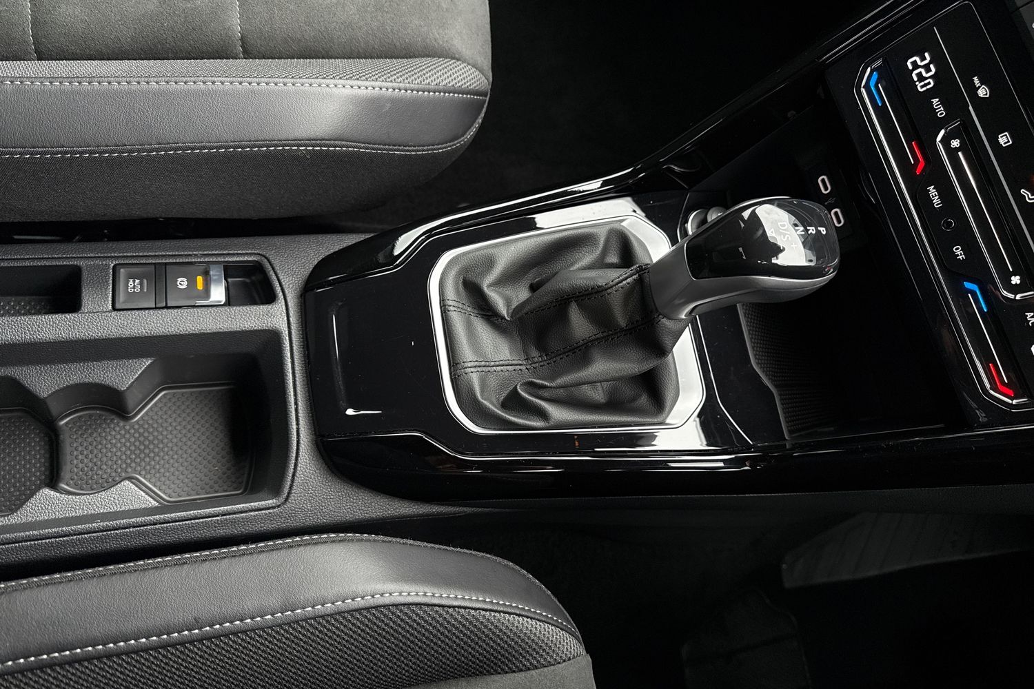 Used Volkswagen T-Roc 2023 for sale - 76979099: Photo 23