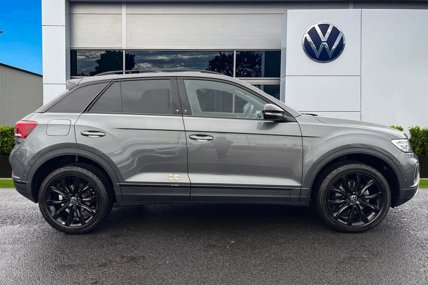 Used Volkswagen T-Roc 2023 for sale - 76979099: Photo 3