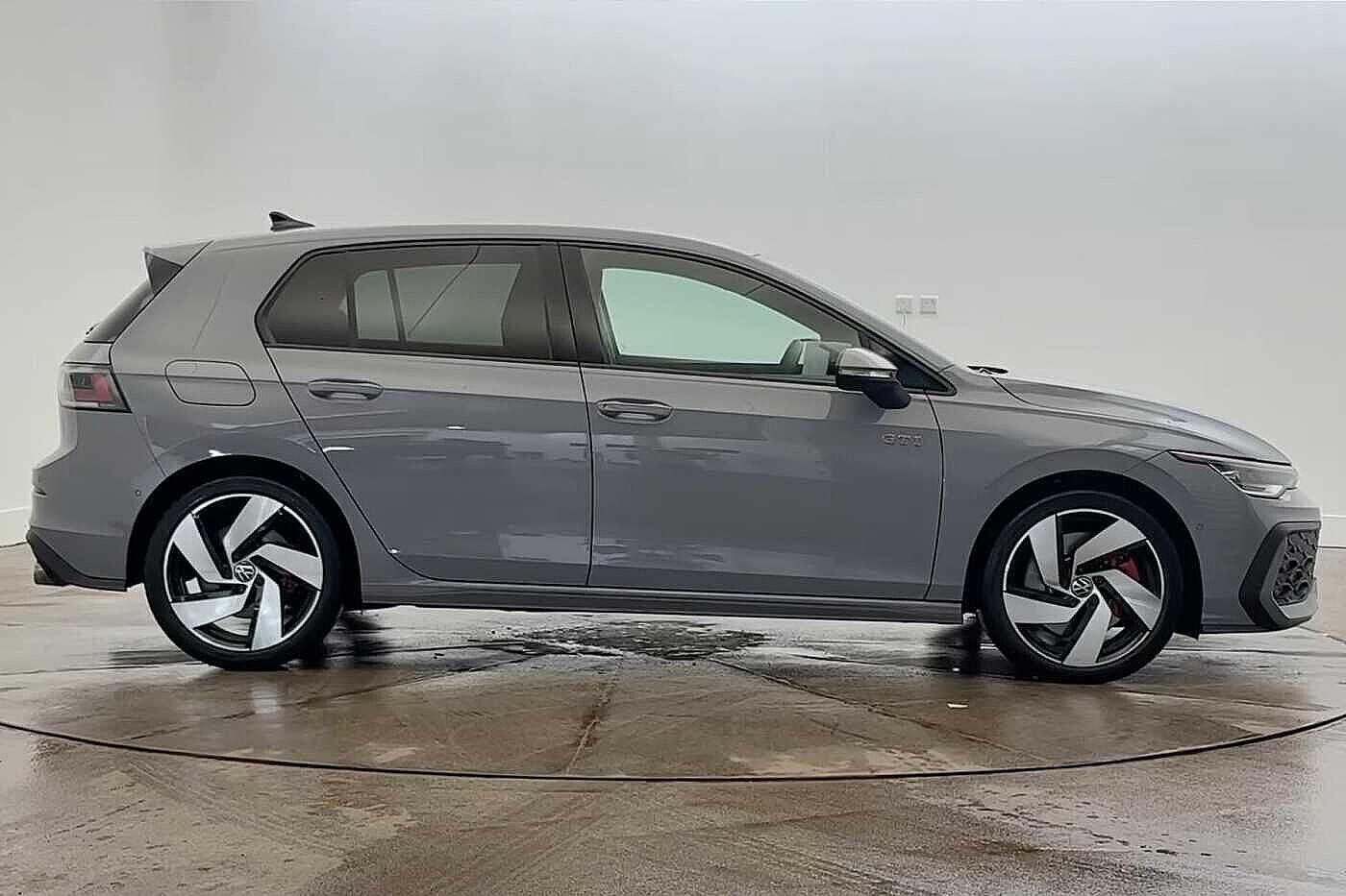 Used Volkswagen Golf 2025 for sale - 76919352: Photo 4