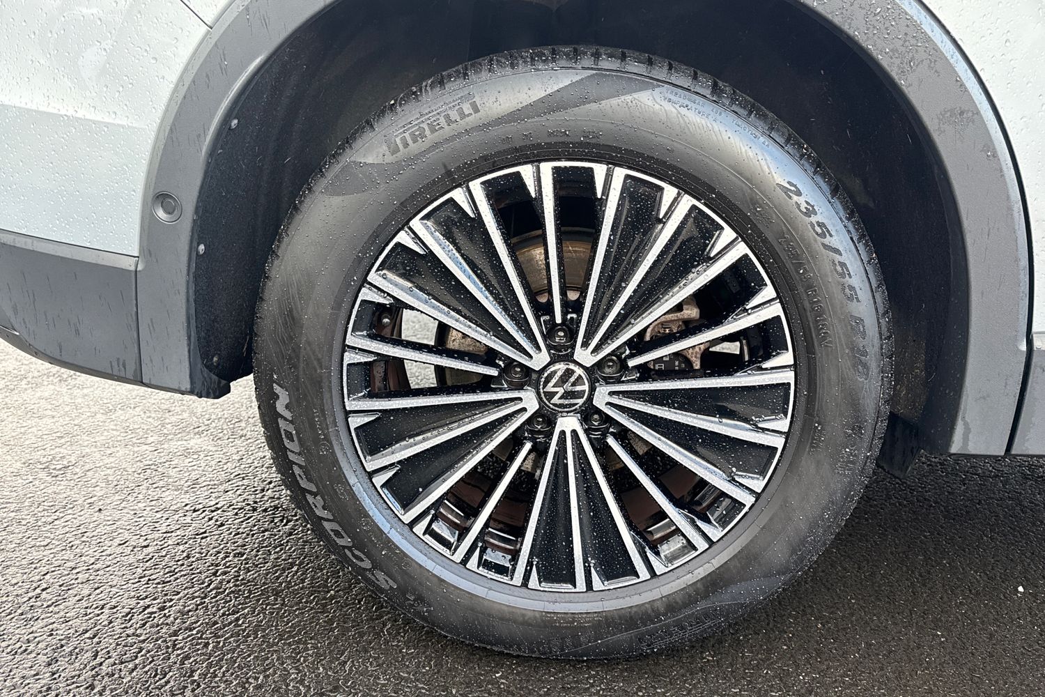 Used Volkswagen Tiguan 2024 for sale - 77976191: Photo 10