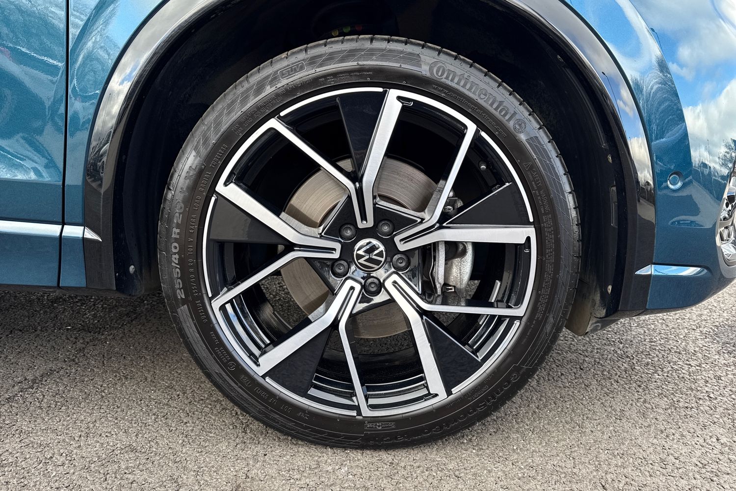 Used Volkswagen Tiguan 2024 for sale - 77048406: Photo 10