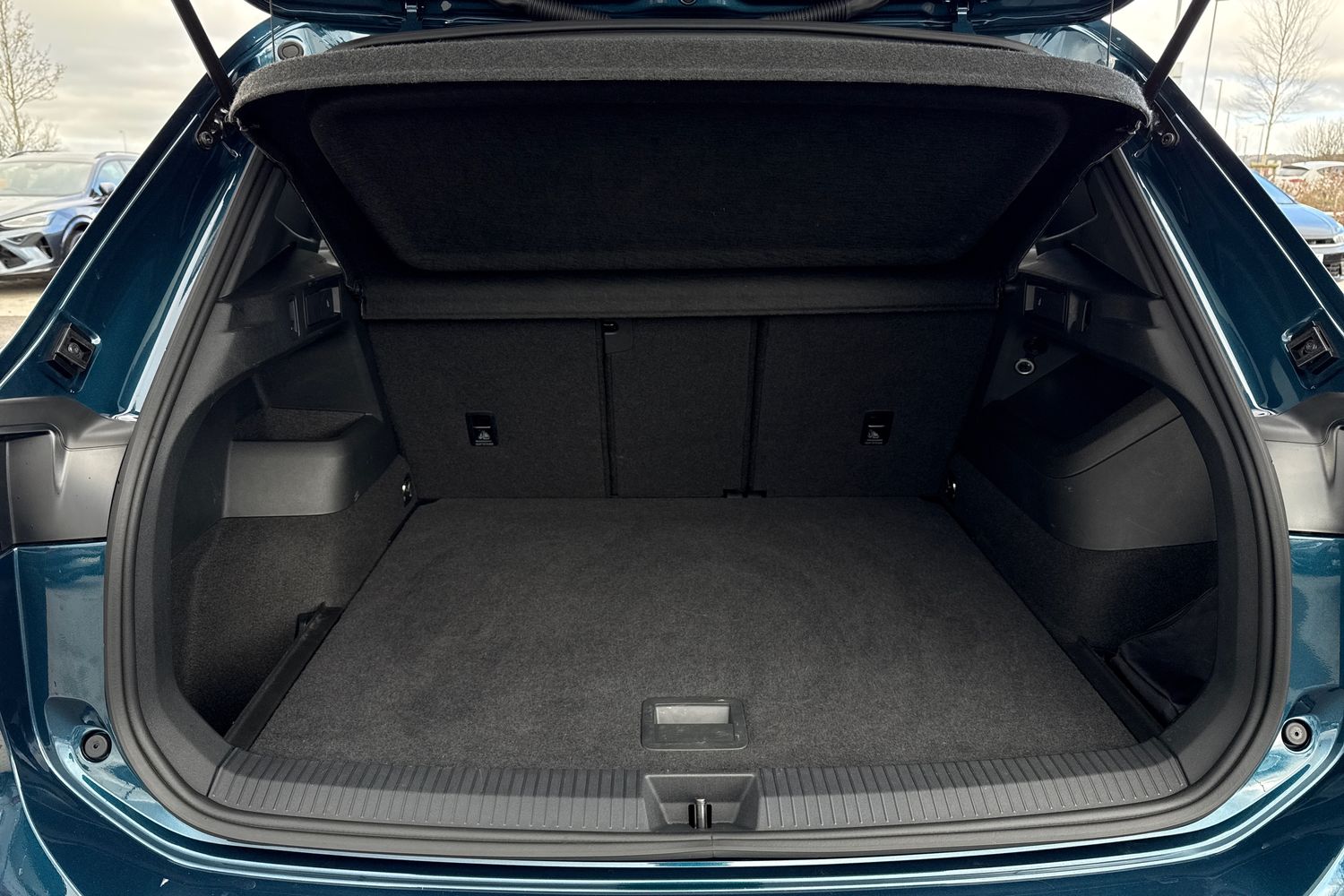 Used Volkswagen Tiguan 2024 for sale - 77048406: Photo 7