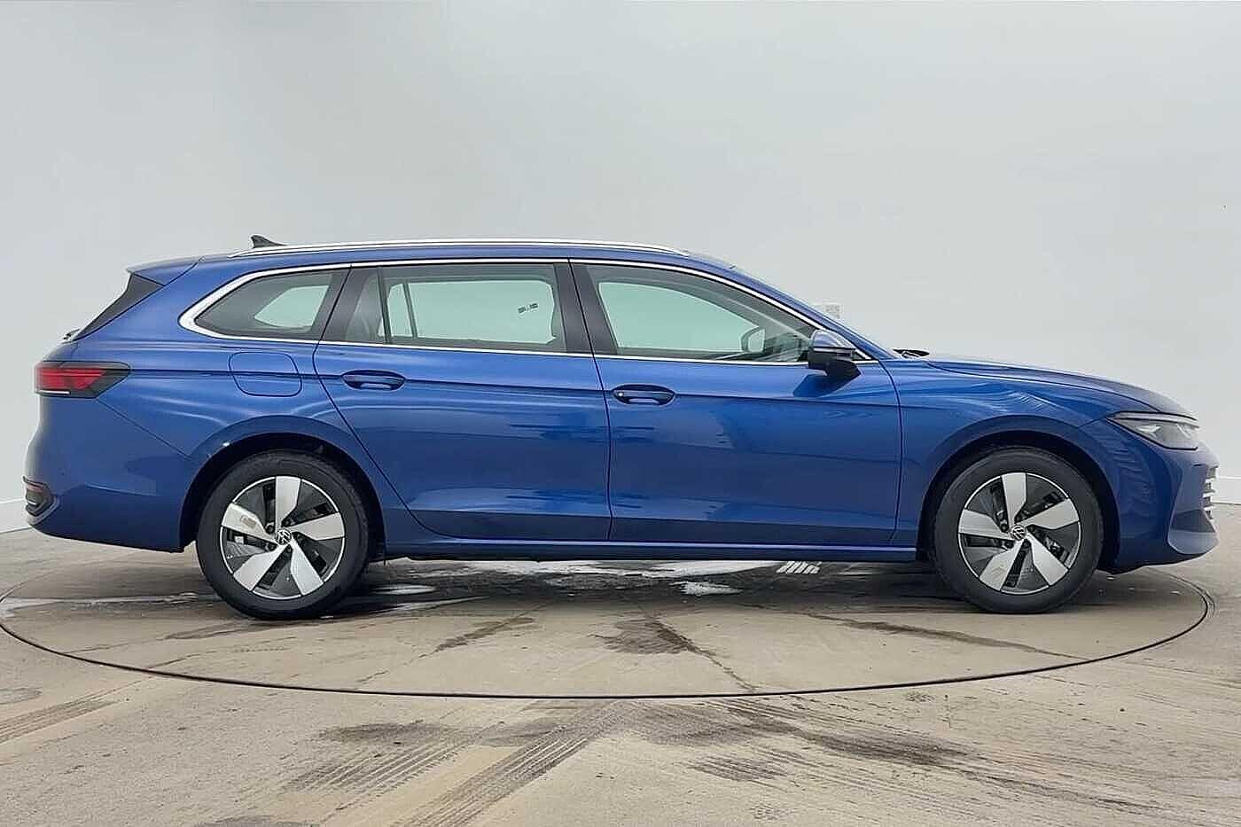 Used Volkswagen Passat 2025 for sale - 77546566: Photo 4