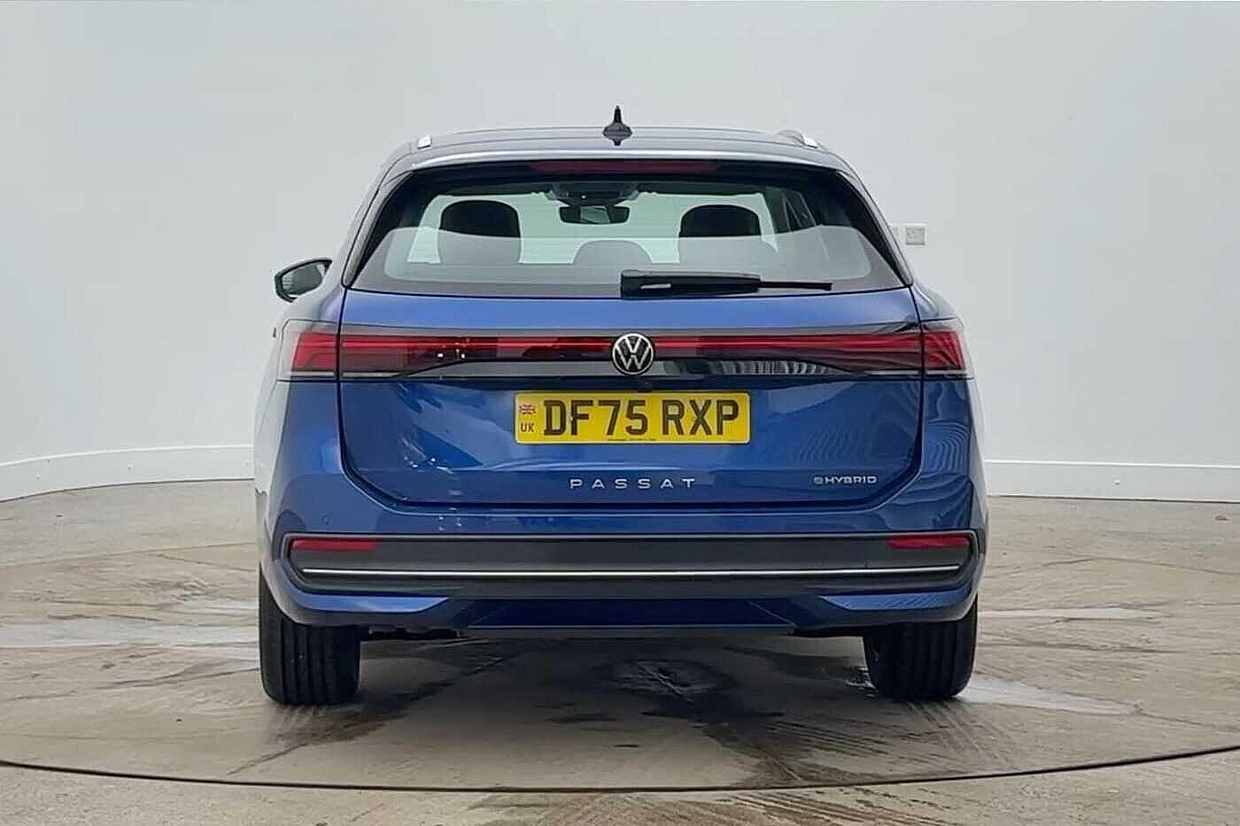 Used Volkswagen Passat 2025 for sale - 77546566: Photo 8