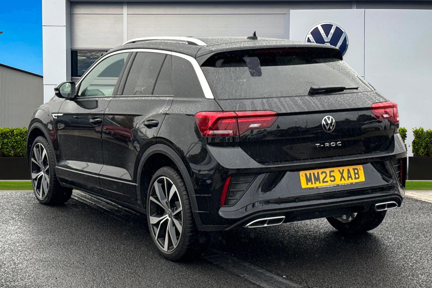 Used Volkswagen T-Roc 2025 for sale - 77368382: Photo 2