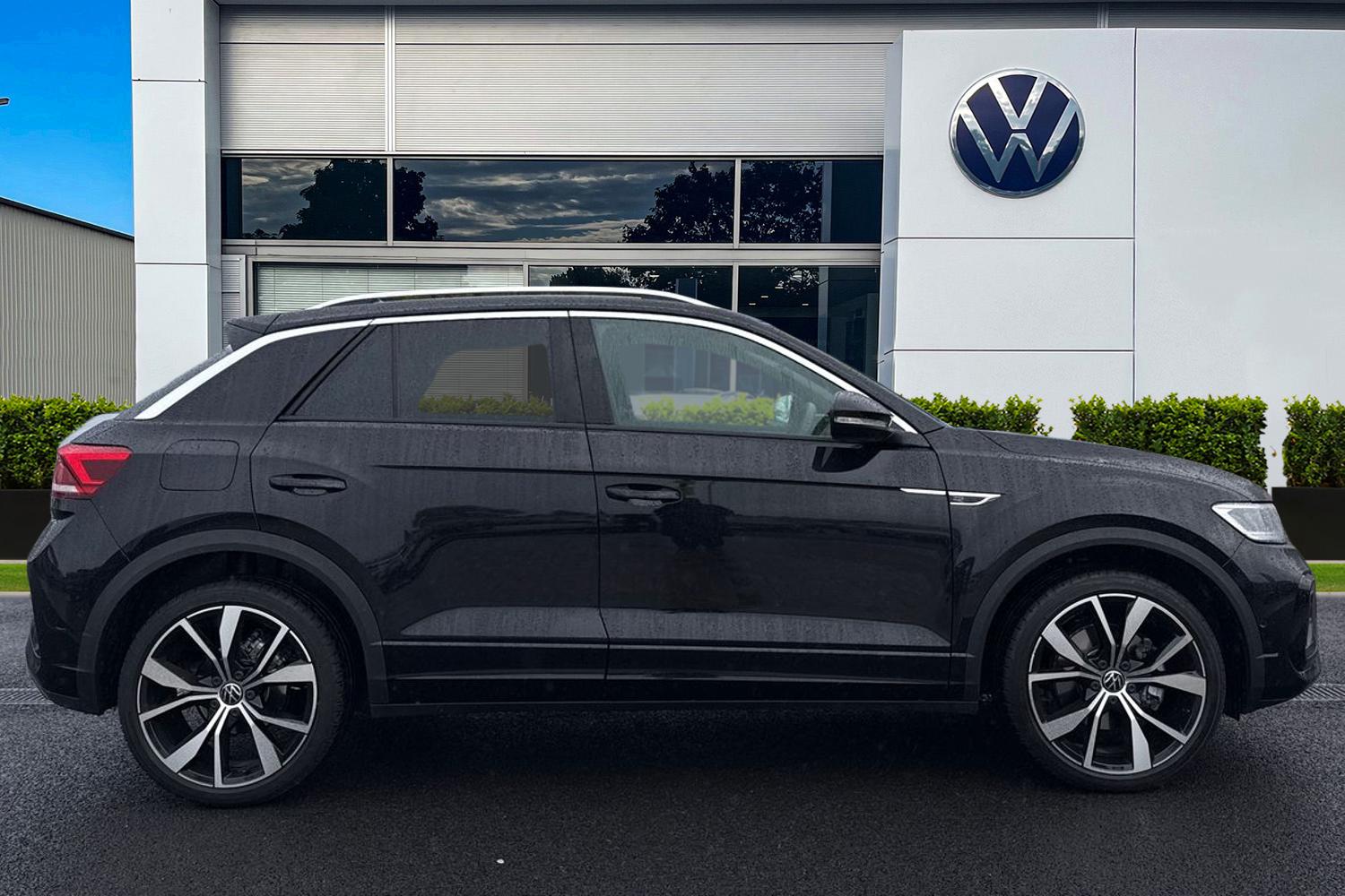Used Volkswagen T-Roc 2025 for sale - 77368382: Photo 3