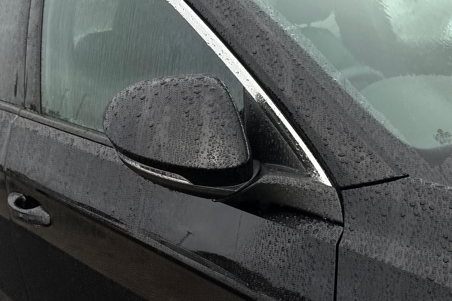 Used Volkswagen T-Roc 2025 for sale - 77368382: Photo 31