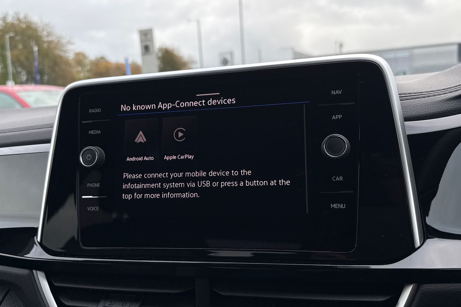 Used Volkswagen T-Roc 2025 for sale - 77368382: Photo 42