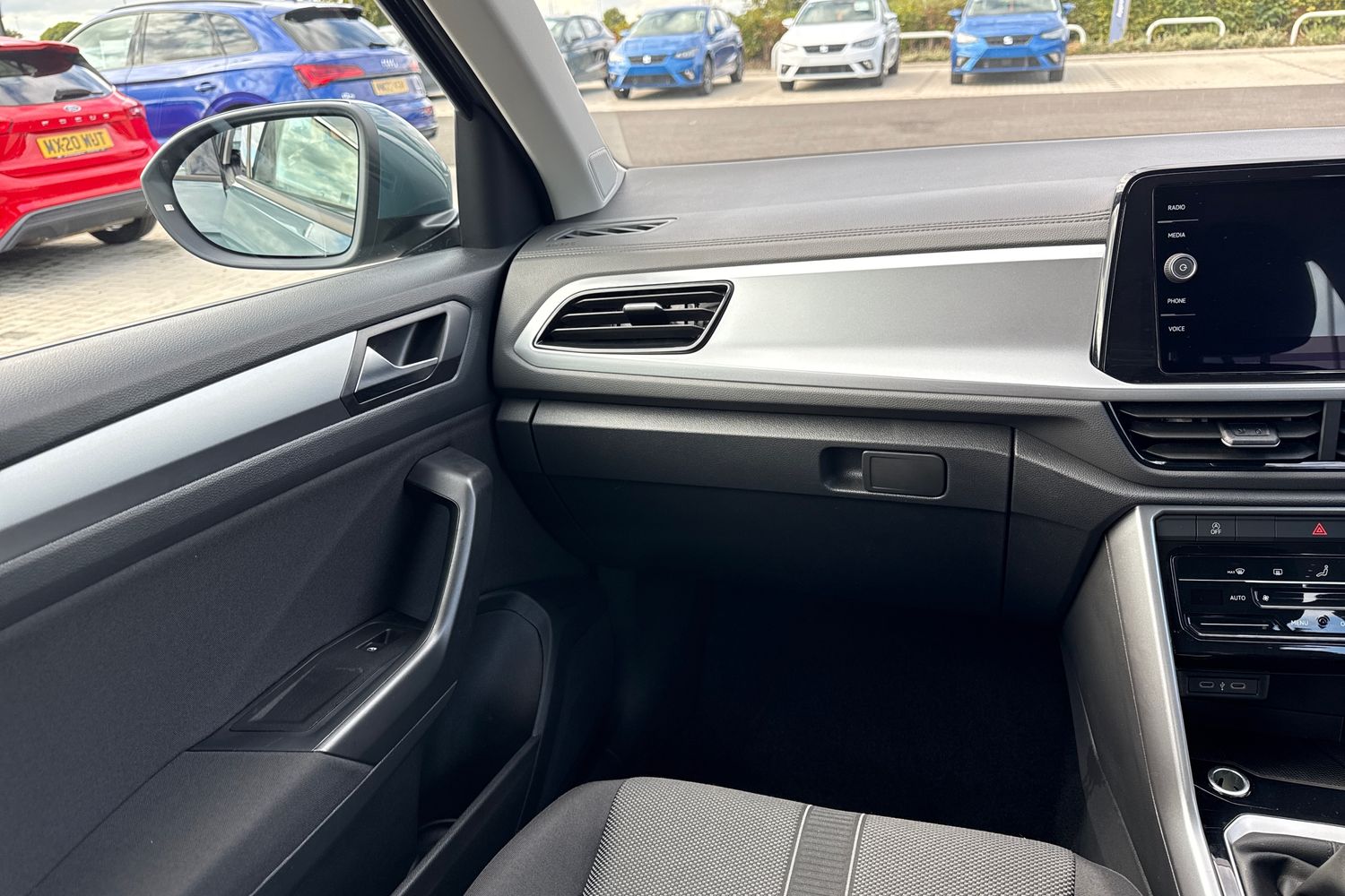 Used Volkswagen T-Roc 2024 for sale - 75970574: Photo 20