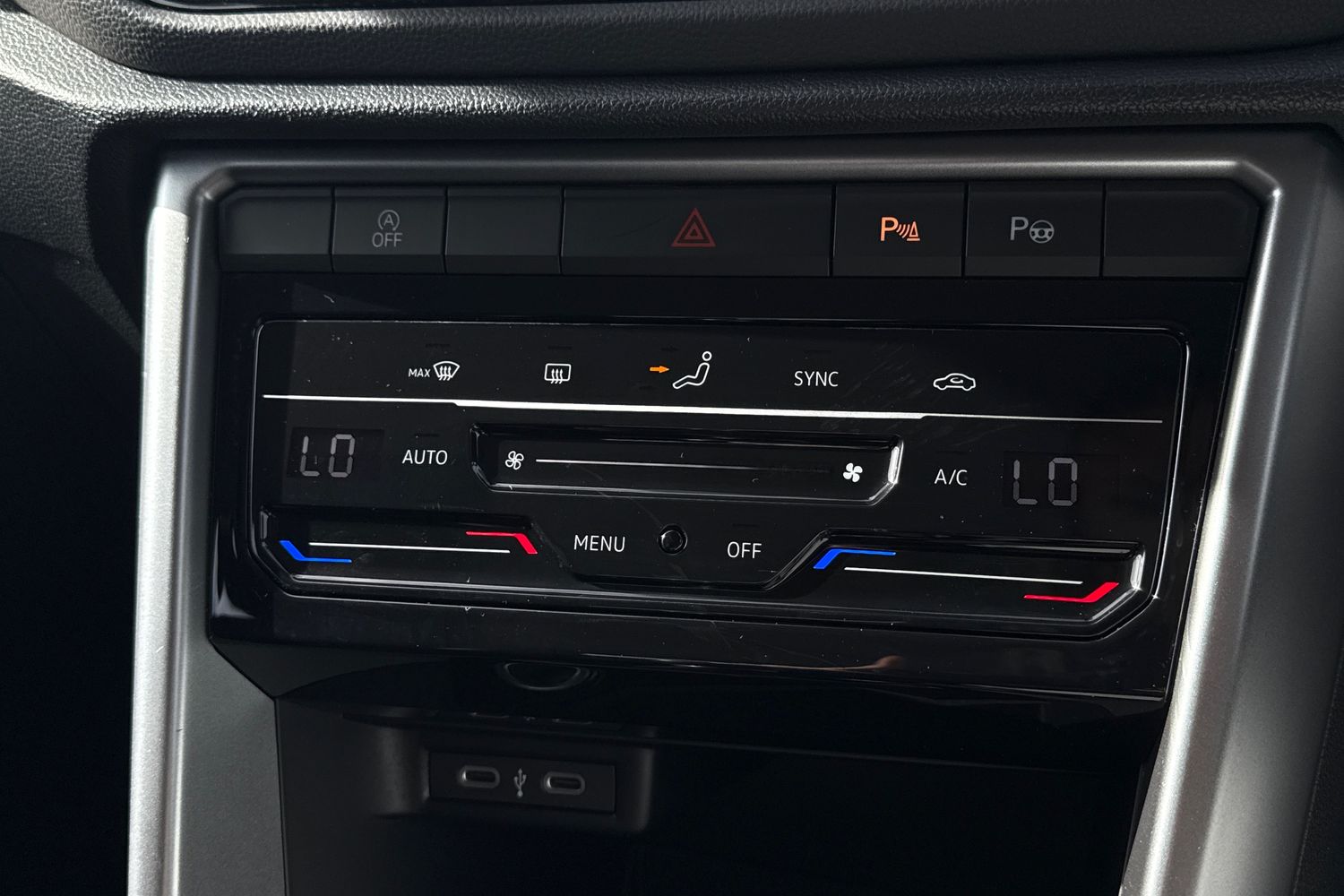 Used Volkswagen T-Roc 2024 for sale - 75970574: Photo 22