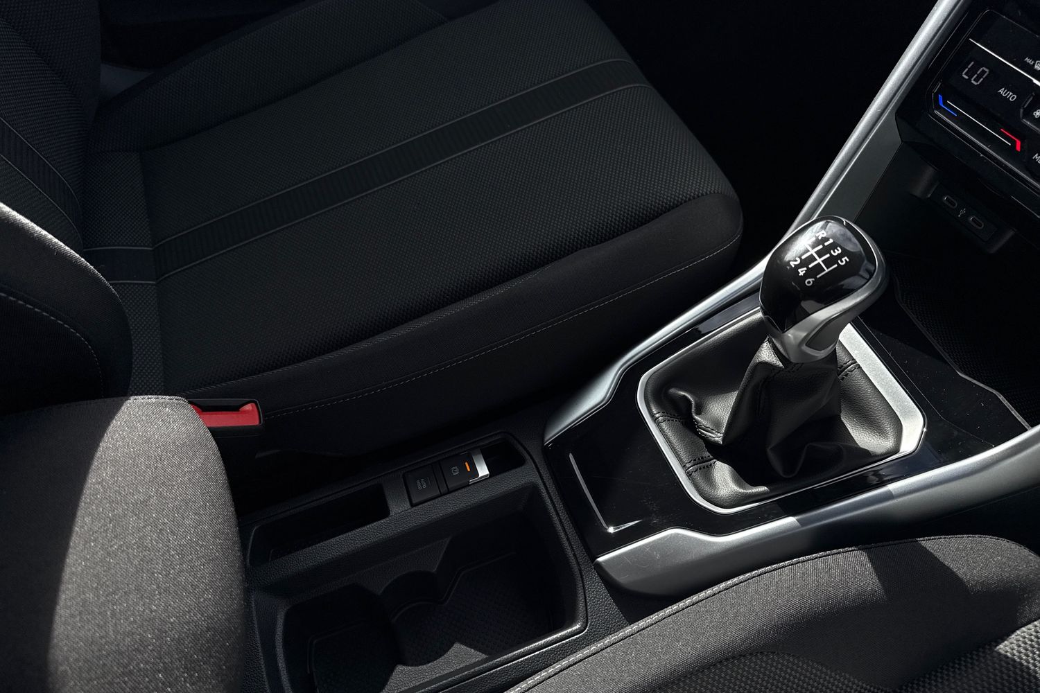 Used Volkswagen T-Roc 2024 for sale - 75970574: Photo 23