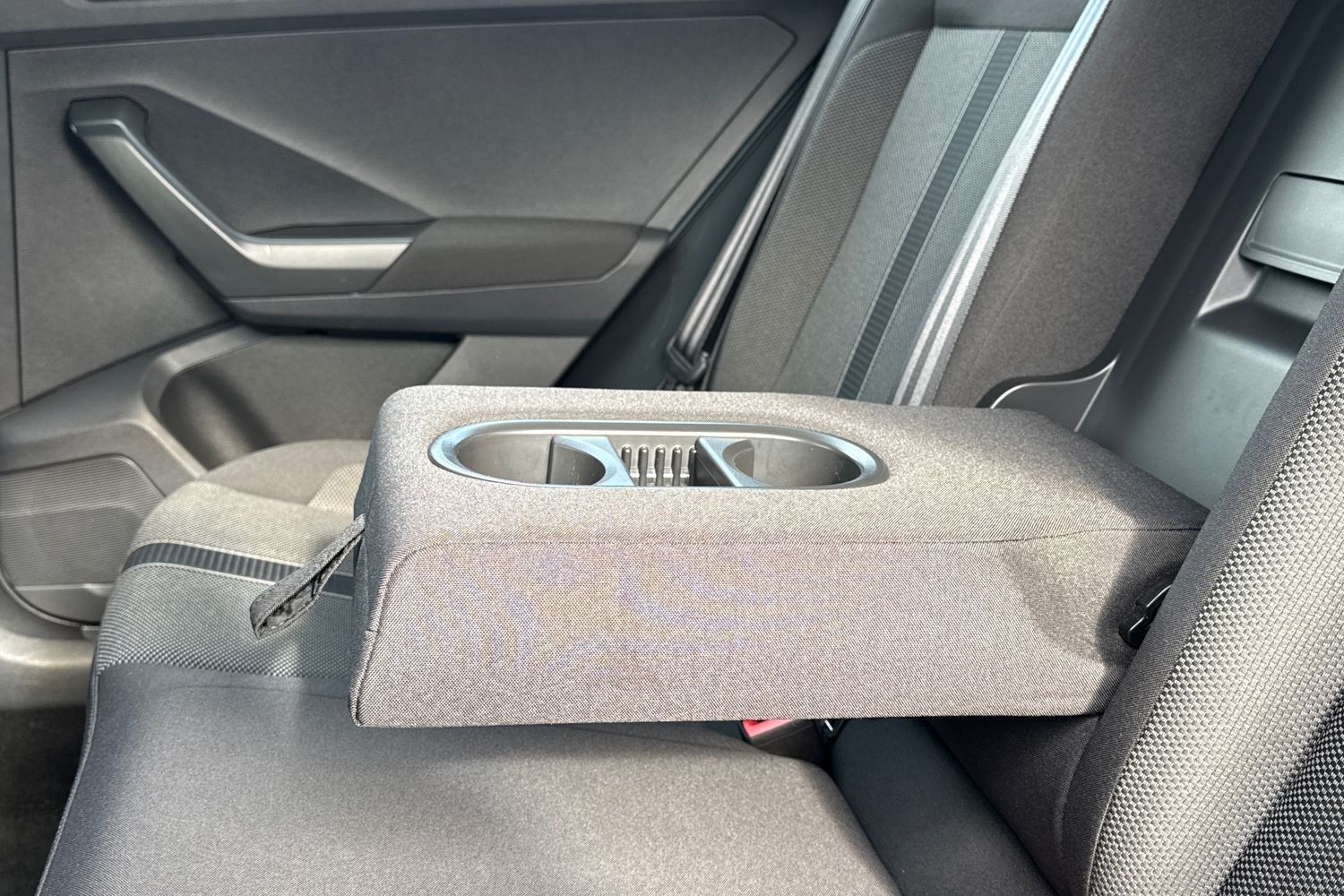 Used Volkswagen T-Roc 2024 for sale - 75970574: Photo 30