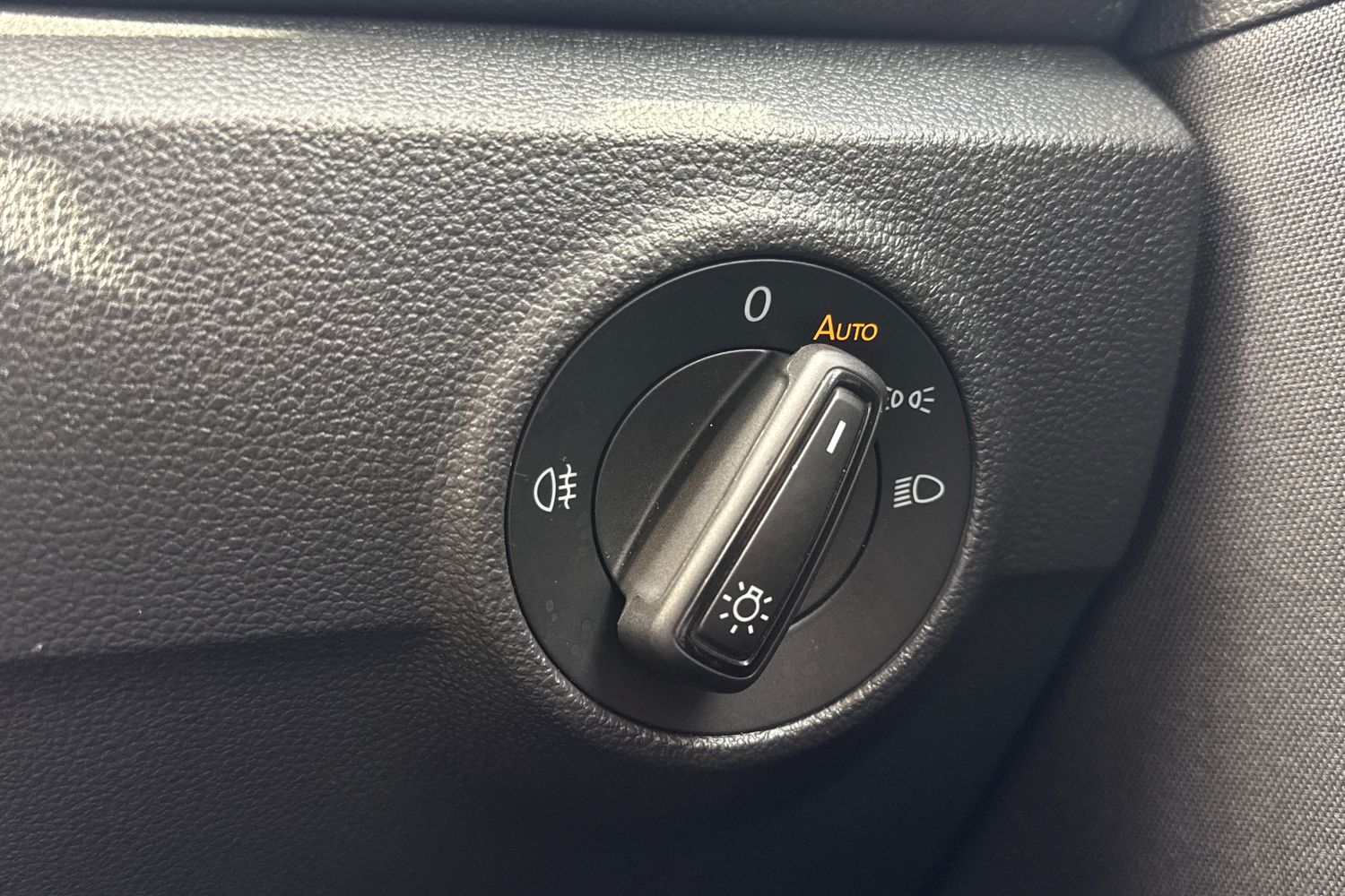 Used Volkswagen T-Roc 2024 for sale - 75970574: Photo 36