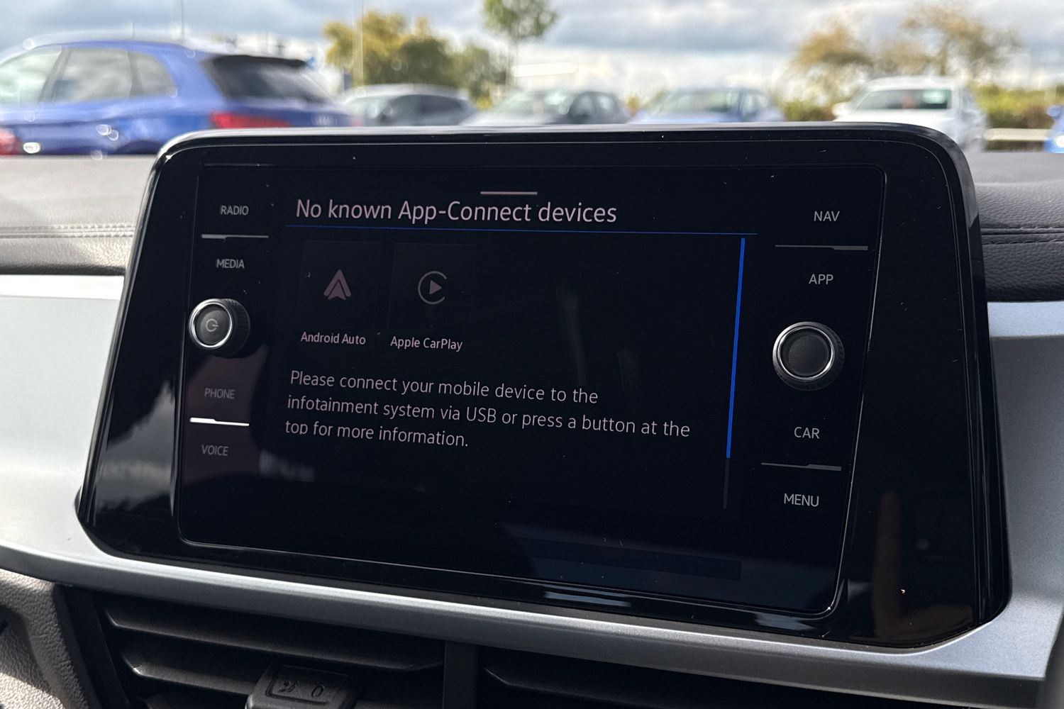 Used Volkswagen T-Roc 2024 for sale - 75970574: Photo 40