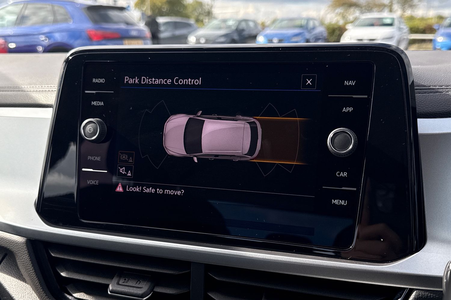 Used Volkswagen T-Roc 2024 for sale - 75970574: Photo 41