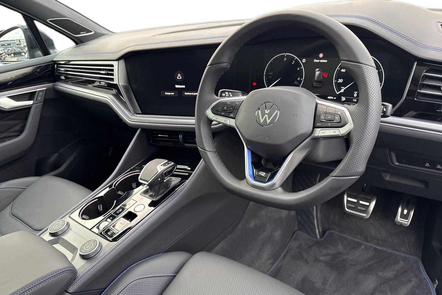 Used Volkswagen Touareg 2025 for sale - 77282141: Photo 13