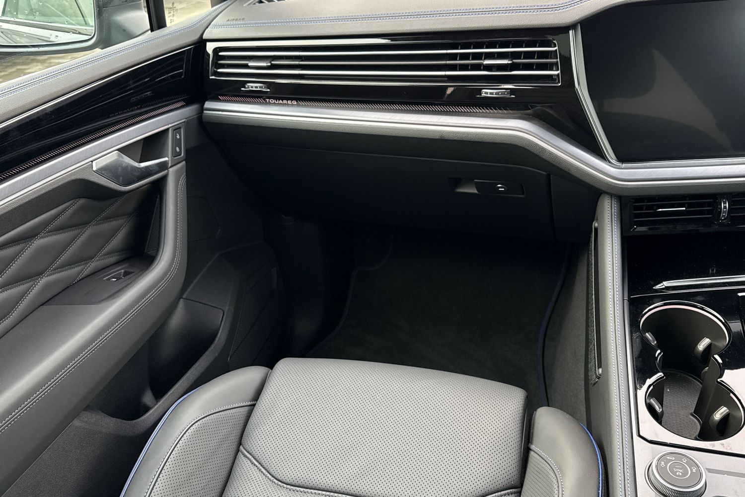 Used Volkswagen Touareg 2025 for sale - 77282141: Photo 19