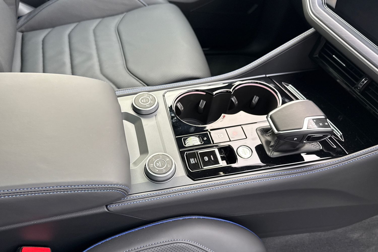 Used Volkswagen Touareg 2025 for sale - 77282141: Photo 22