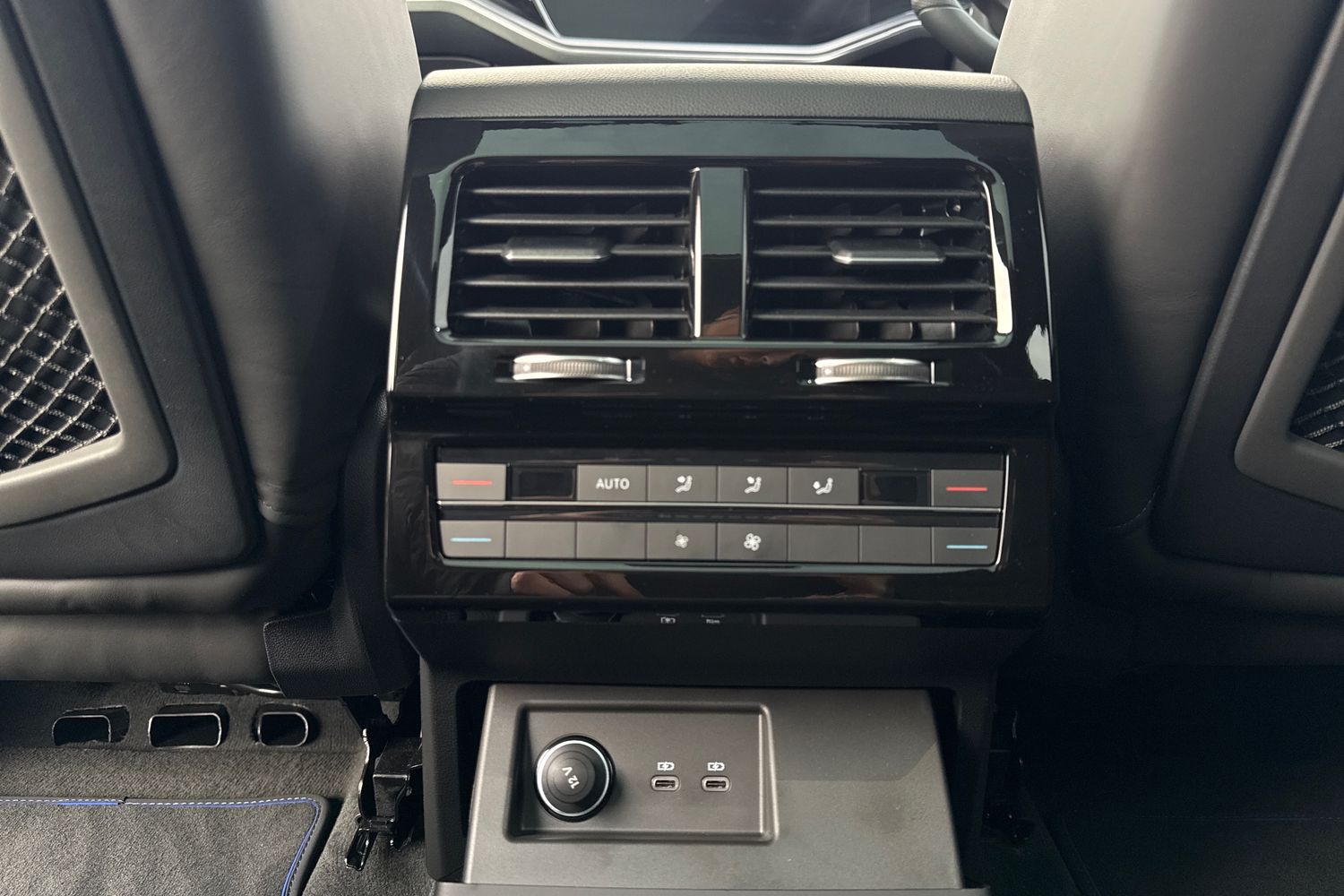 Used Volkswagen Touareg 2025 for sale - 77282141: Photo 30