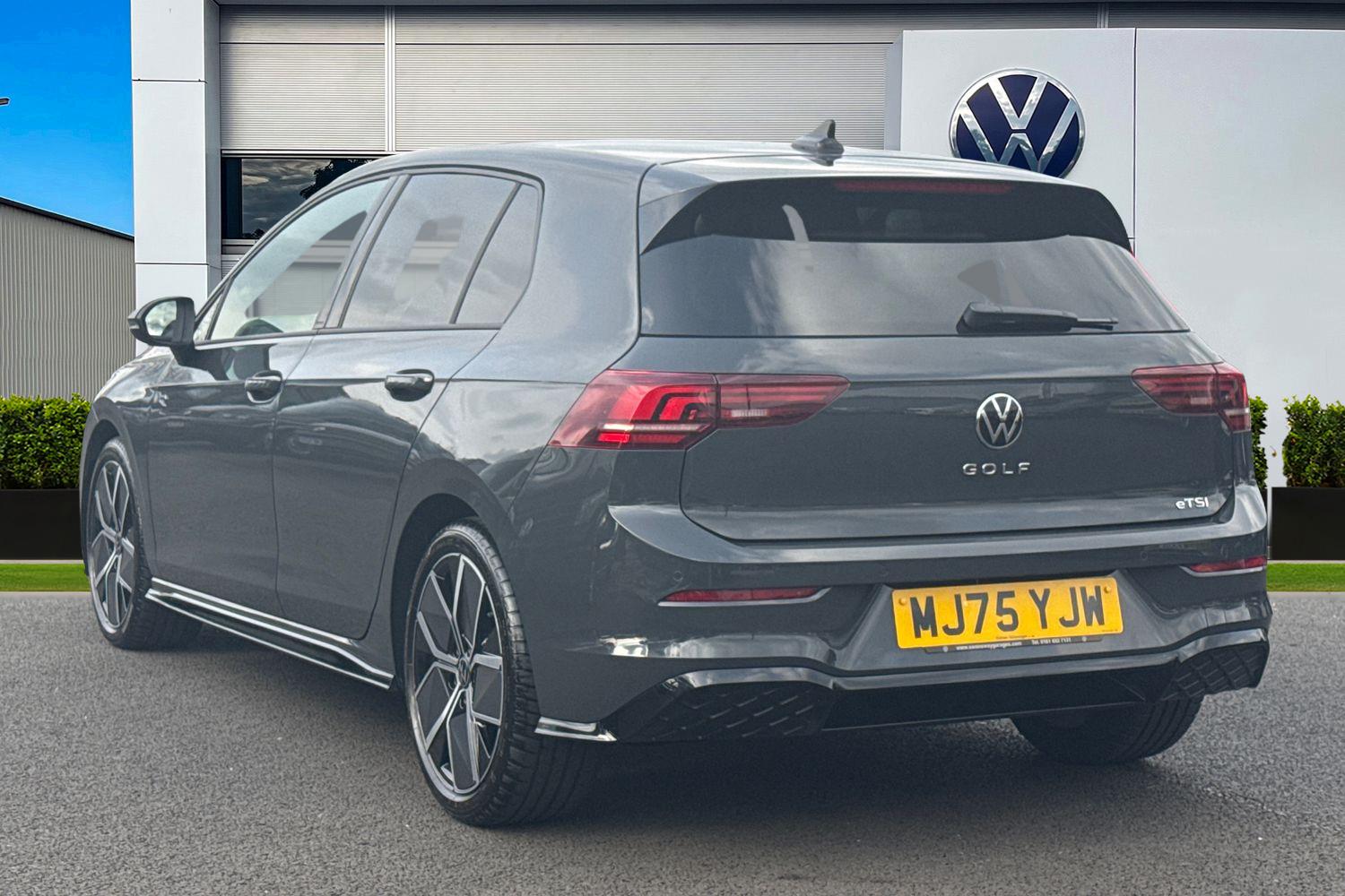 Used Volkswagen Golf 2025 for sale - 77773981: Photo 2