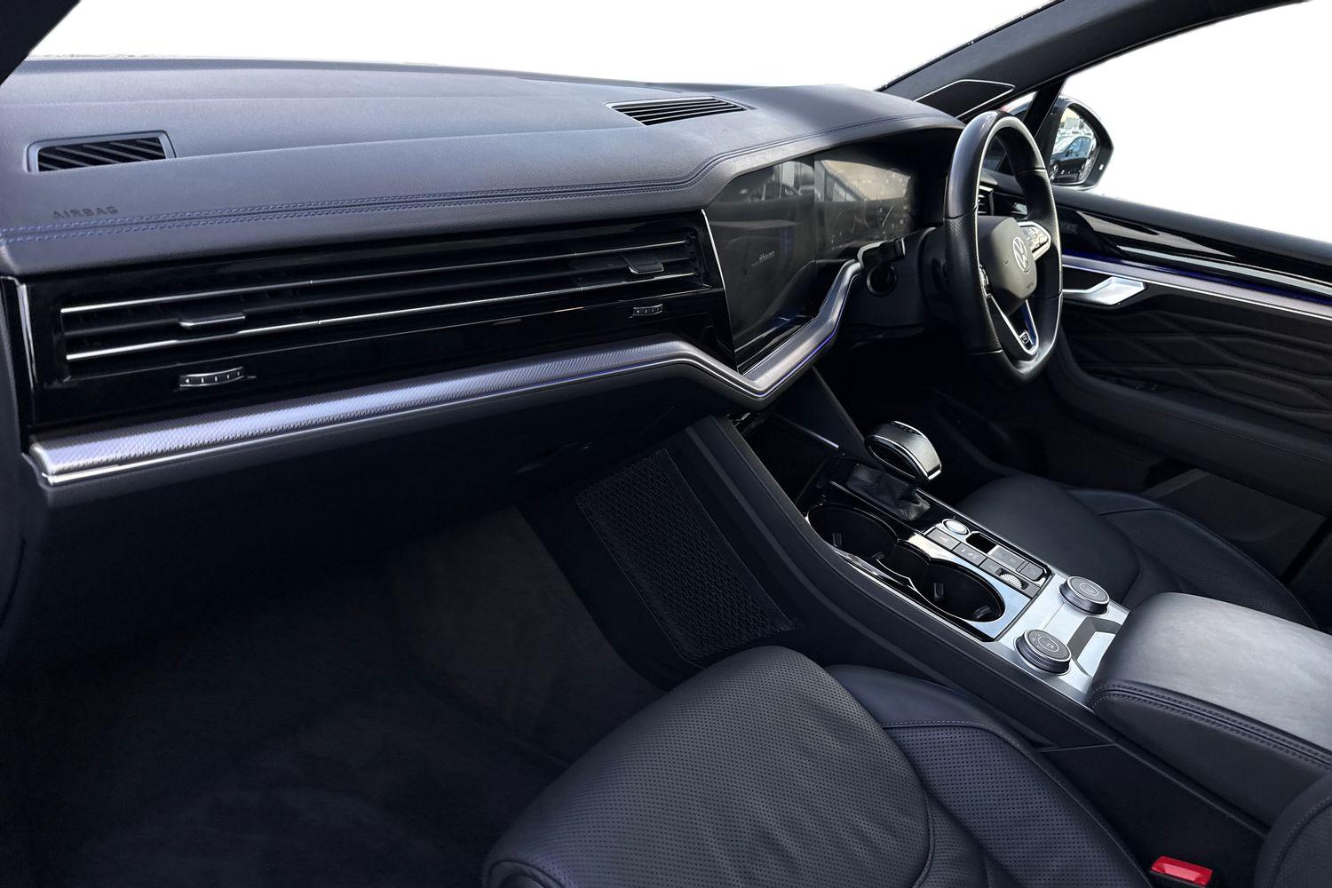 Used Volkswagen Touareg 2023 for sale - 76902612: Photo 14