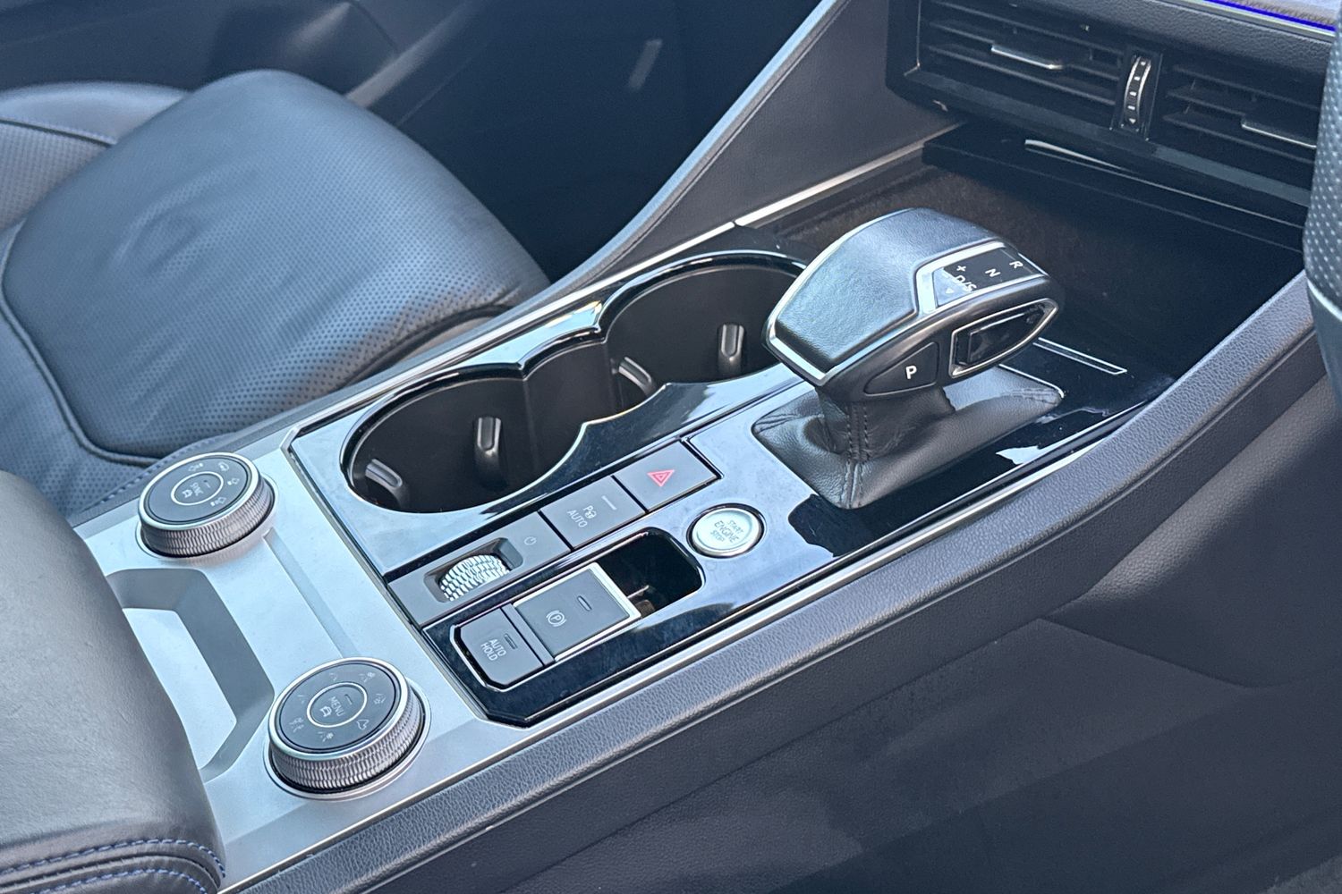 Used Volkswagen Touareg 2023 for sale - 76902612: Photo 22