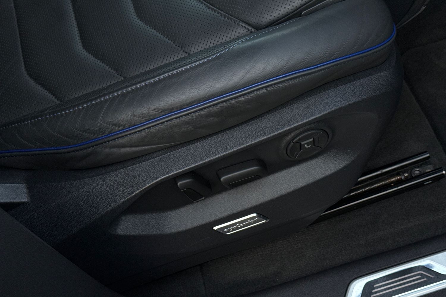 Used Volkswagen Touareg 2023 for sale - 76902612: Photo 34