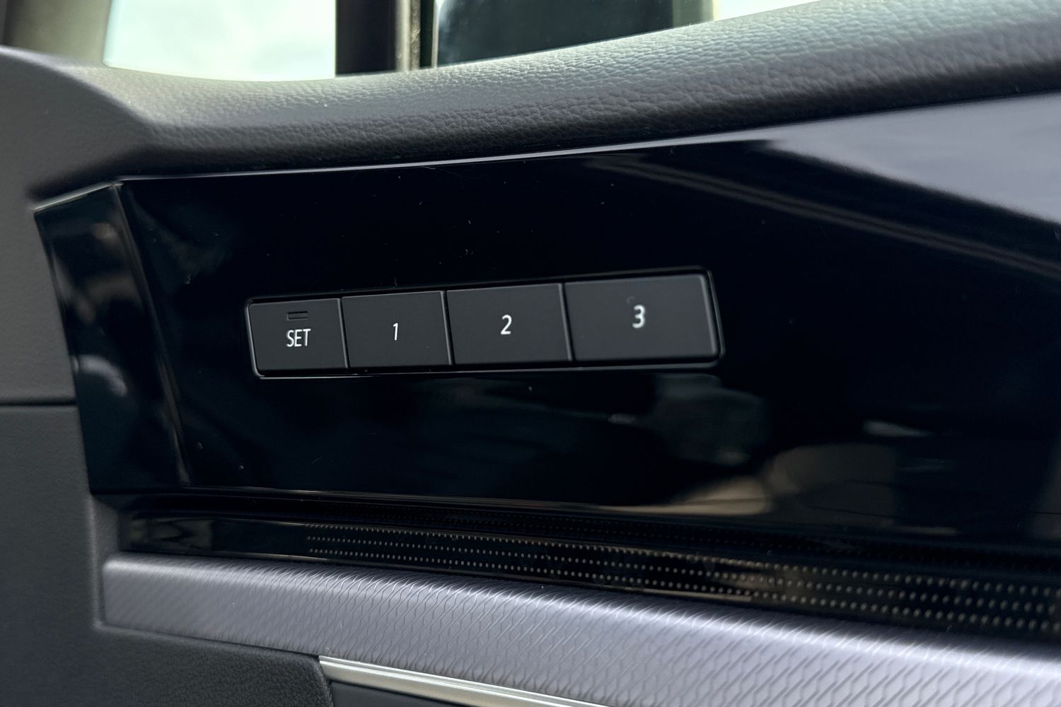 Used Volkswagen Touareg 2022 for sale - 78145766: Photo 32