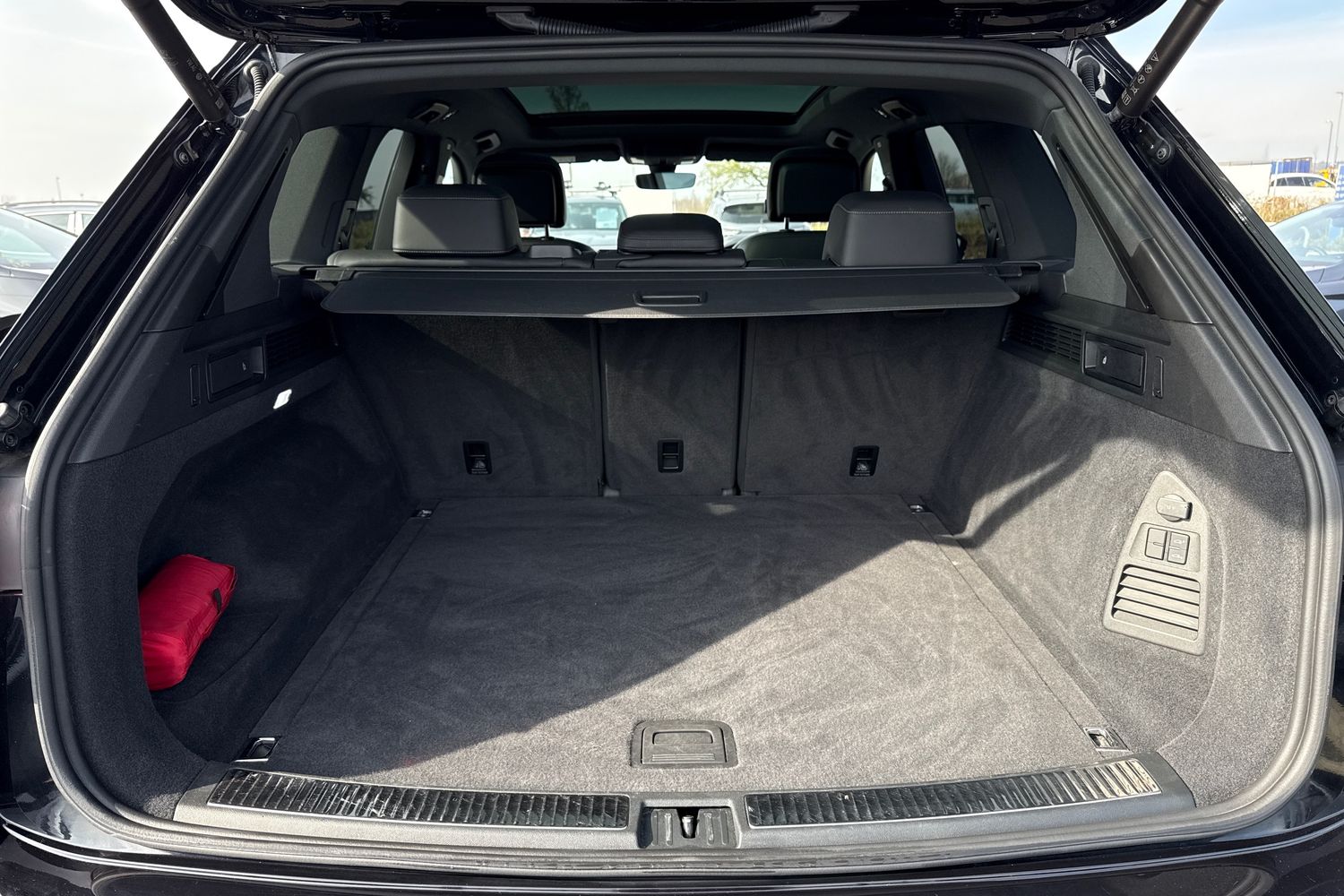 Used Volkswagen Touareg 2022 for sale - 78145766: Photo 7