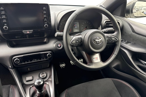 Used Toyota Yaris 2022 for sale - 76257054: Photo 17
