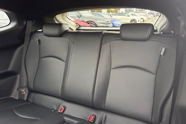 Used Toyota Yaris 2022 for sale - 76257054: Photo 18